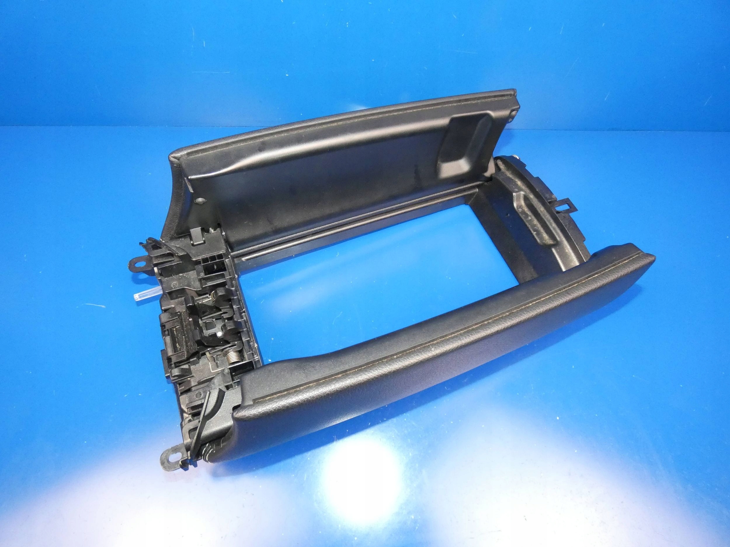 MERCEDES C class W205 armrest tunnel middle leather