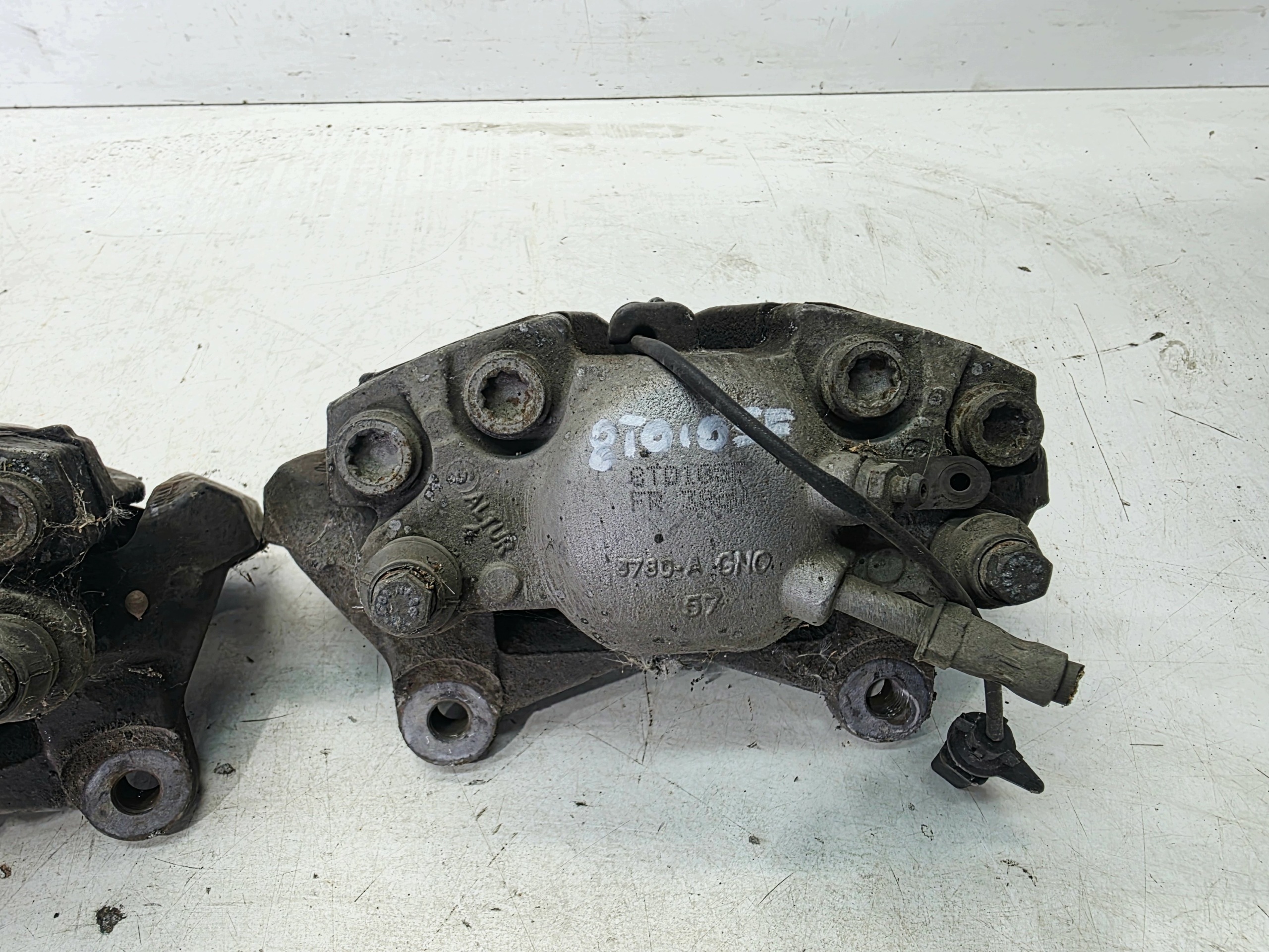 caliper brake left + right front AUDI A5 S5 8T 8T0105F 8T0106F 345MM