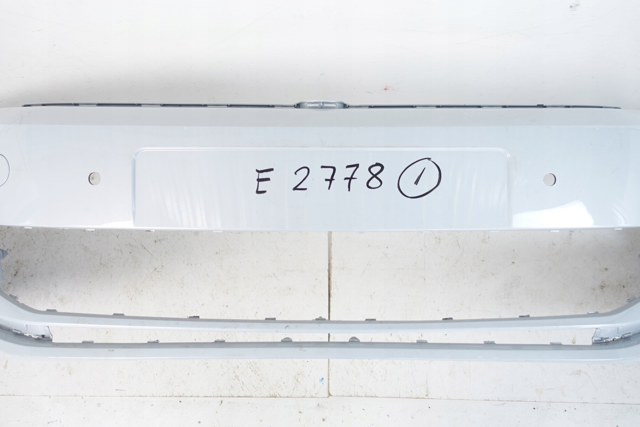bumper front front VOLKSWAGEN TOURAN II 5TA 15- 5TA807221AL