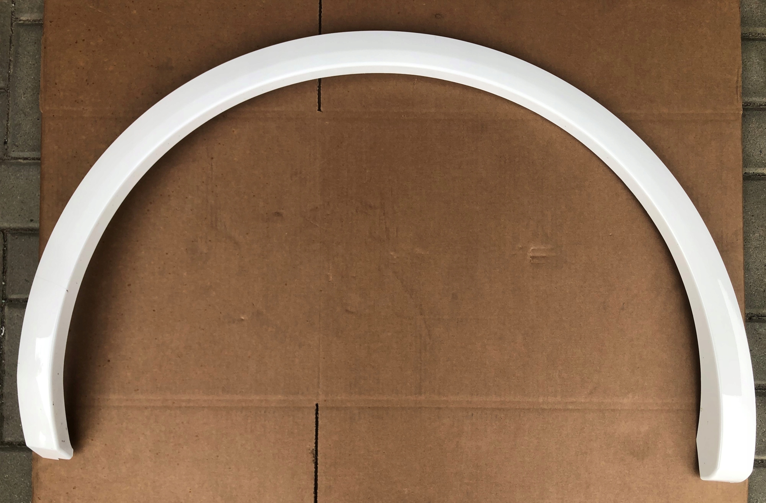 LISTWA NAKŁADKA BŁOTNIKA AUDI Q5 80A LY9C PRAWY TYŁ