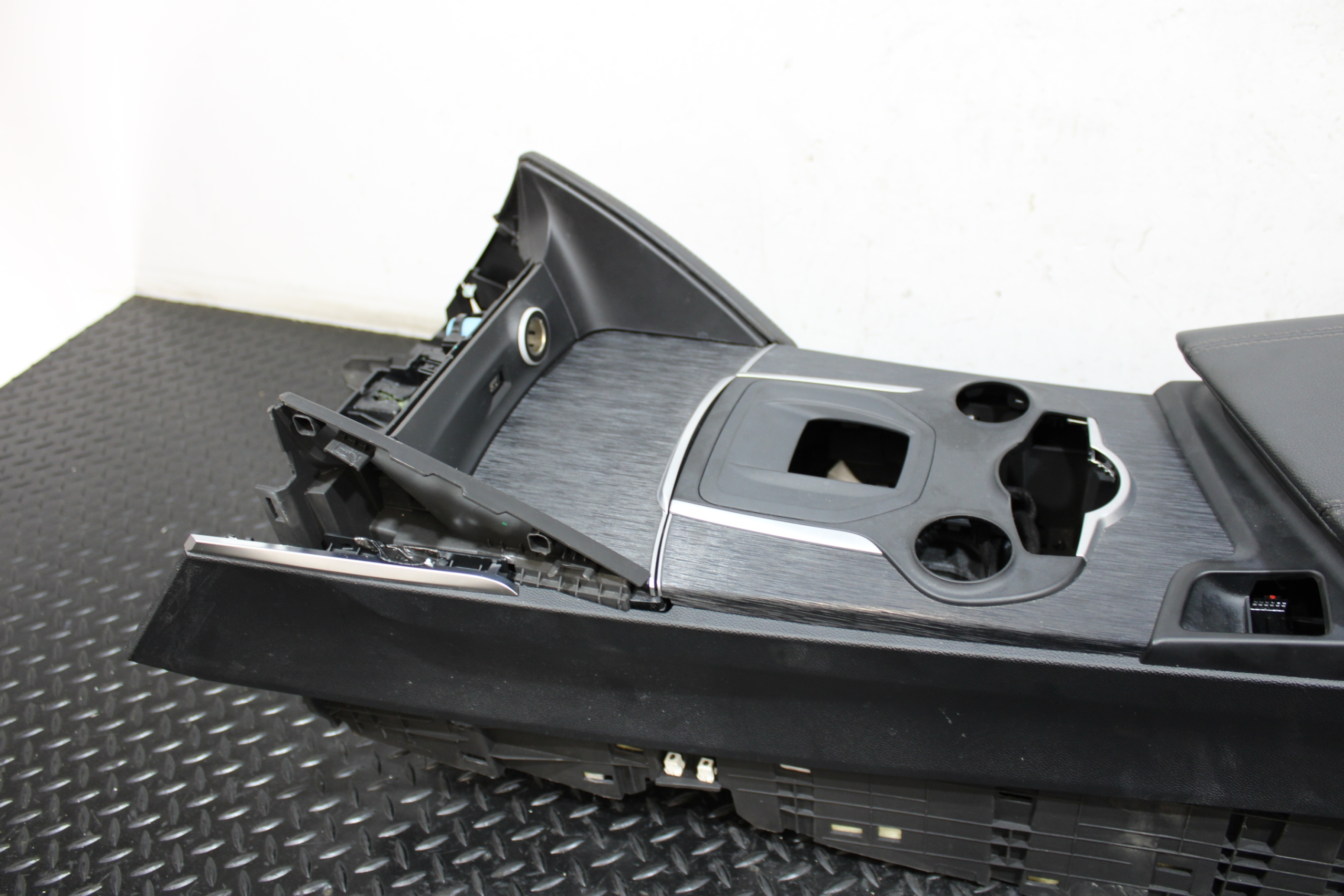 TUNEL central armrest ALFA ROMEO STELVIO