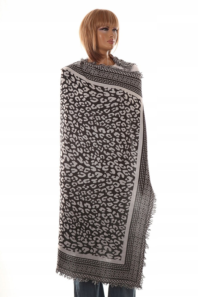 B-3064 CHUSTA APASZKA DUŻA MIĘKKA CĘTKOWANA Marka inna