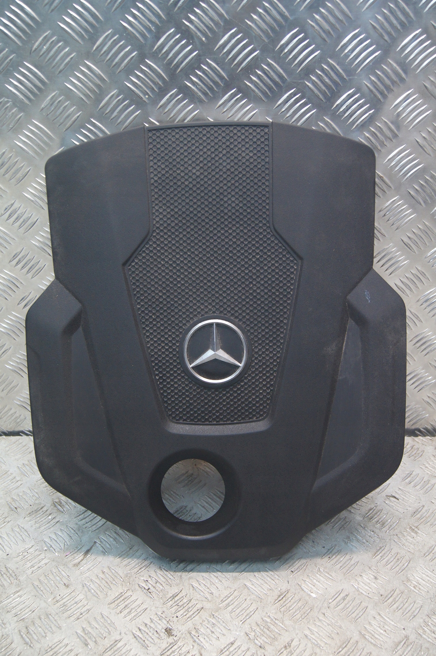14041-5XA0A - Mercedes X-Class w470 капот двигуна