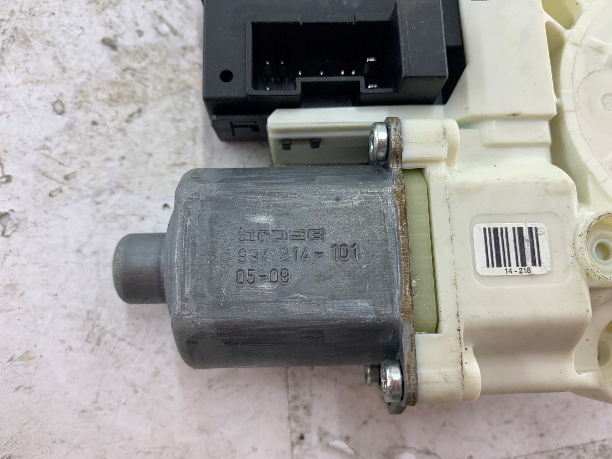 FORD FOCUS MK2 mini motor windows right rear part 981537-103