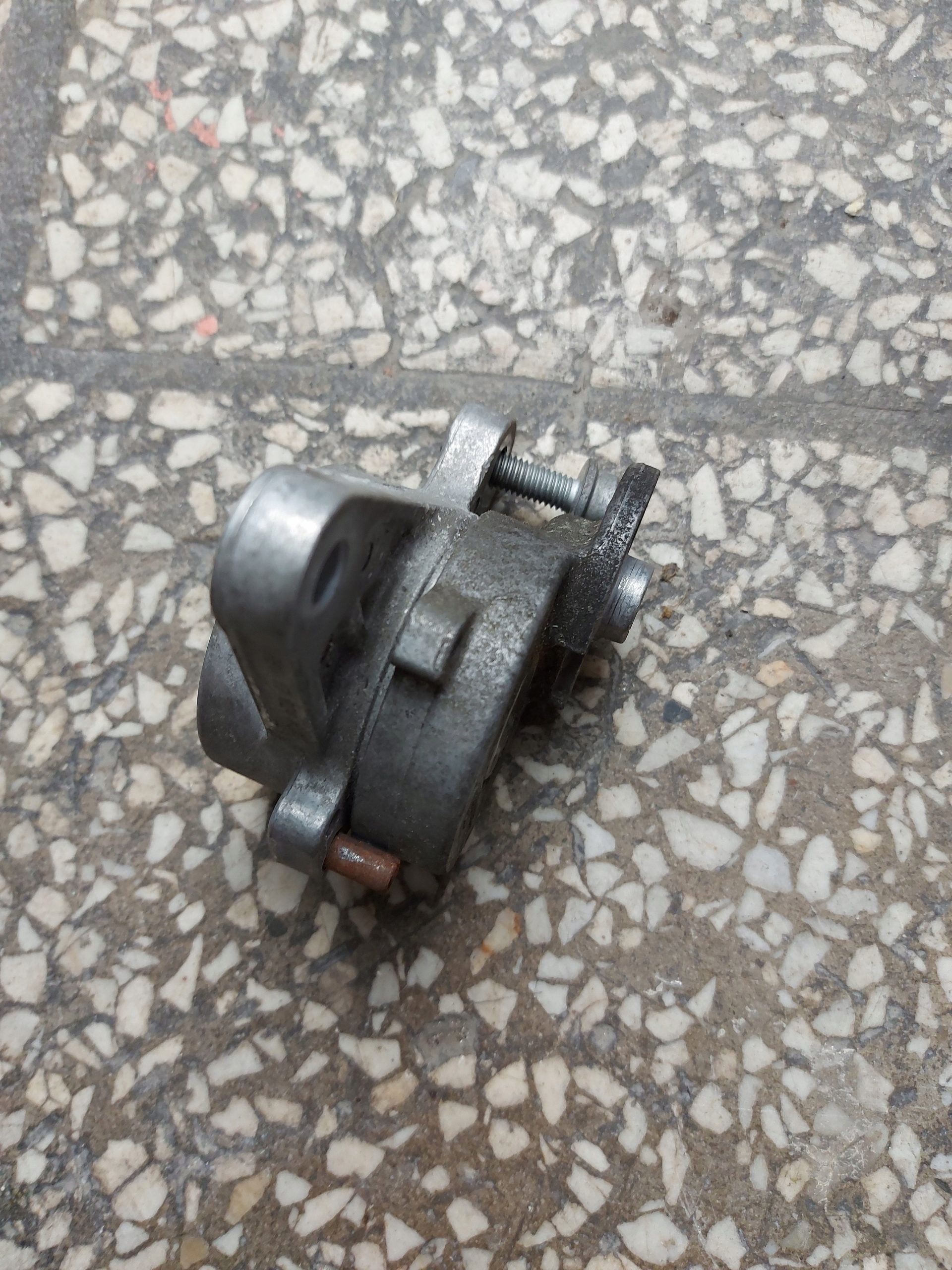 Spanner Riemenspanner Spannelement VW PASSAT B8 04L903315A