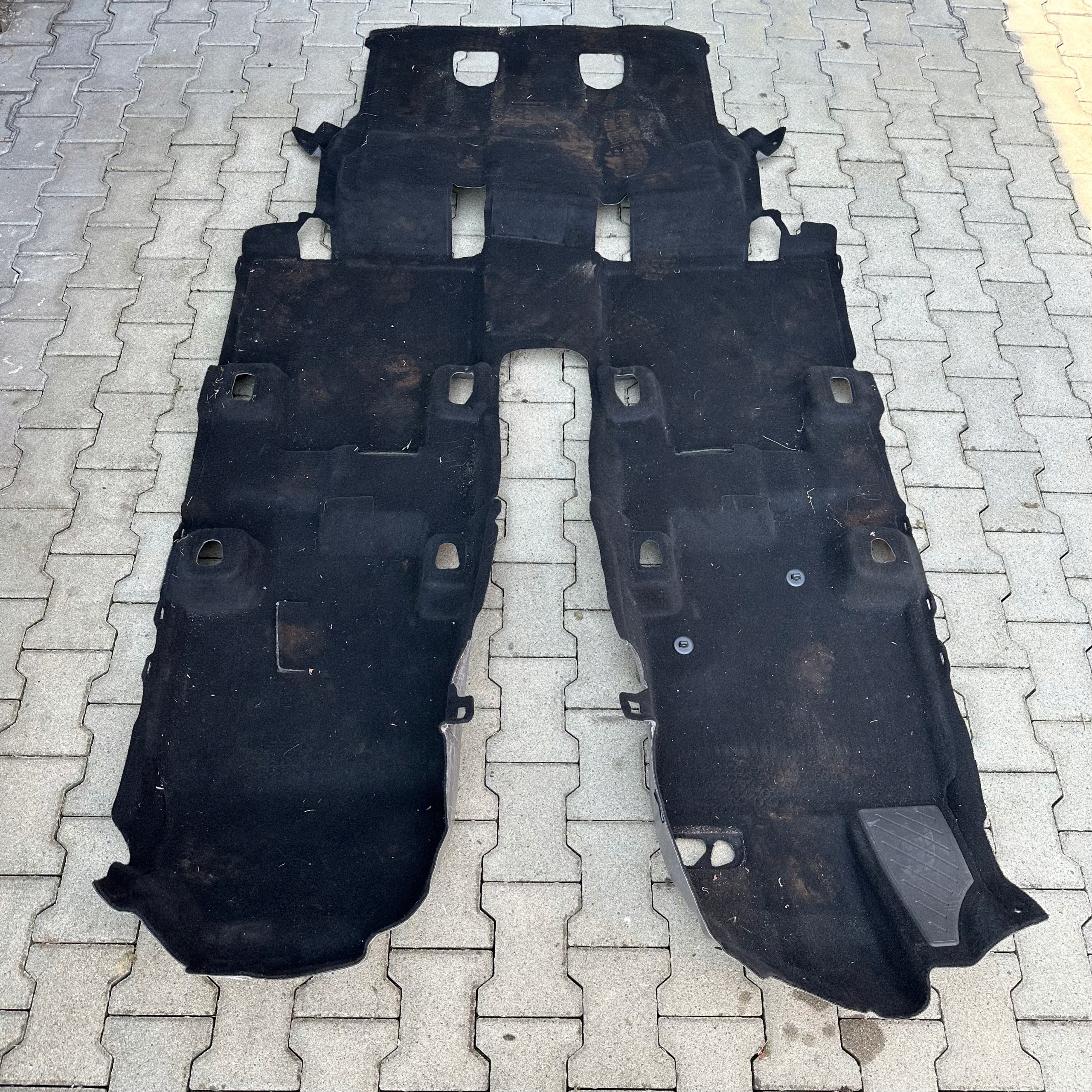 FLOOR CARPET MATS TOYOTA HIGHLANDER IV 2021