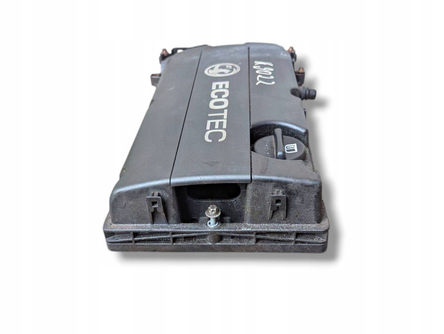 Abdeckung der Ventile Opel Astra J 2010 55564395