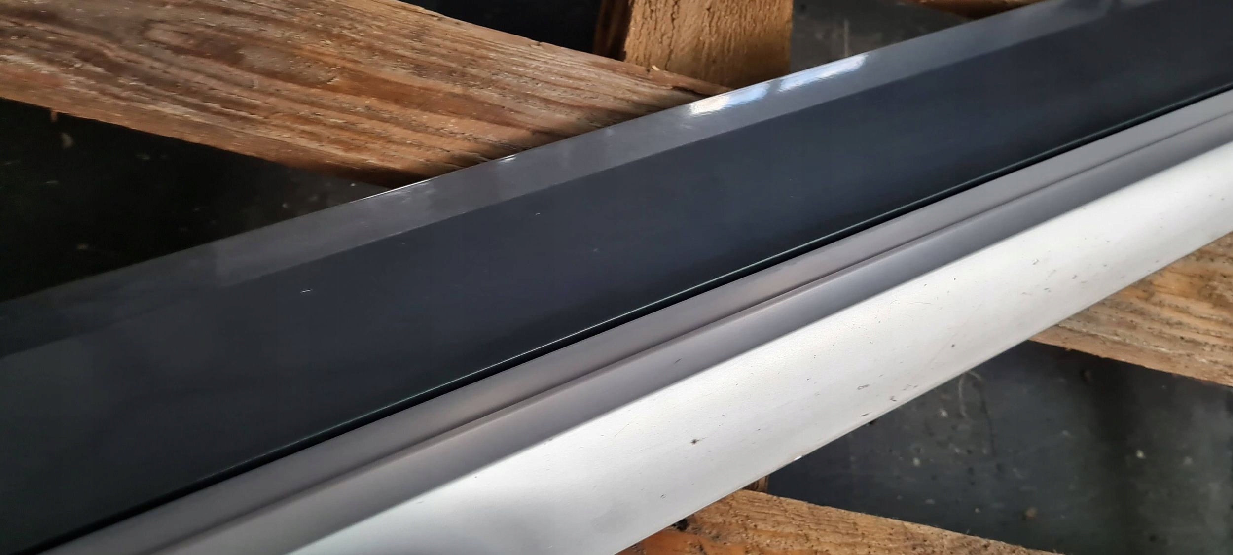 Q5 80A moulding cap door right right front LX7R 80A853960A