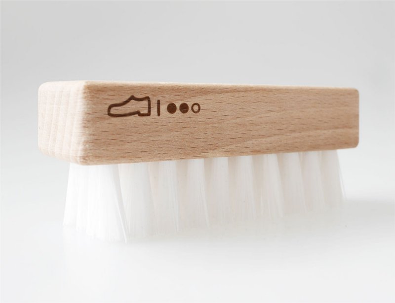 LULLALOVE SZCZOTKA ŚREDNIA DO BUTÓW Kod producenta LL 3773