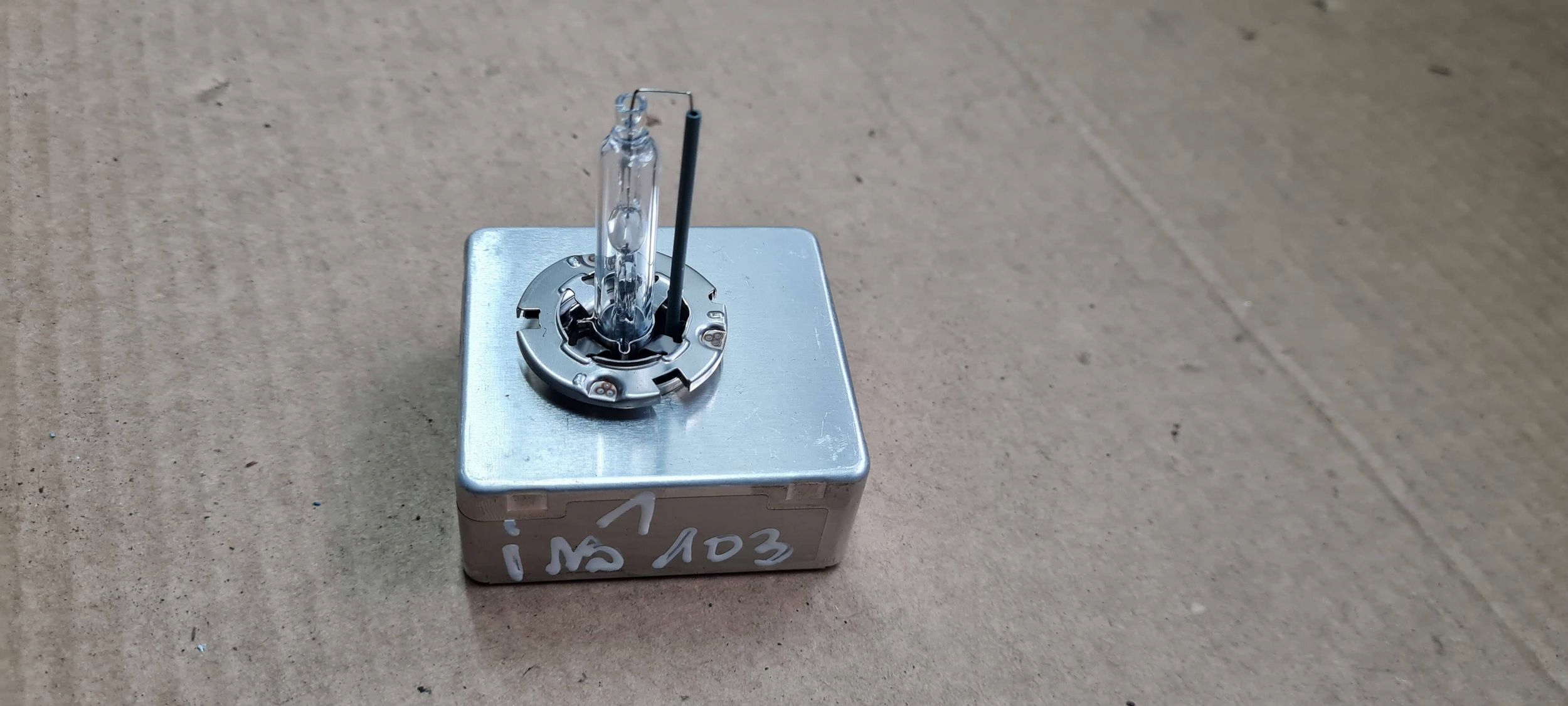 A4 B9 8W PHILIPS a bulb XENON D5S 9285410171 A5 8W