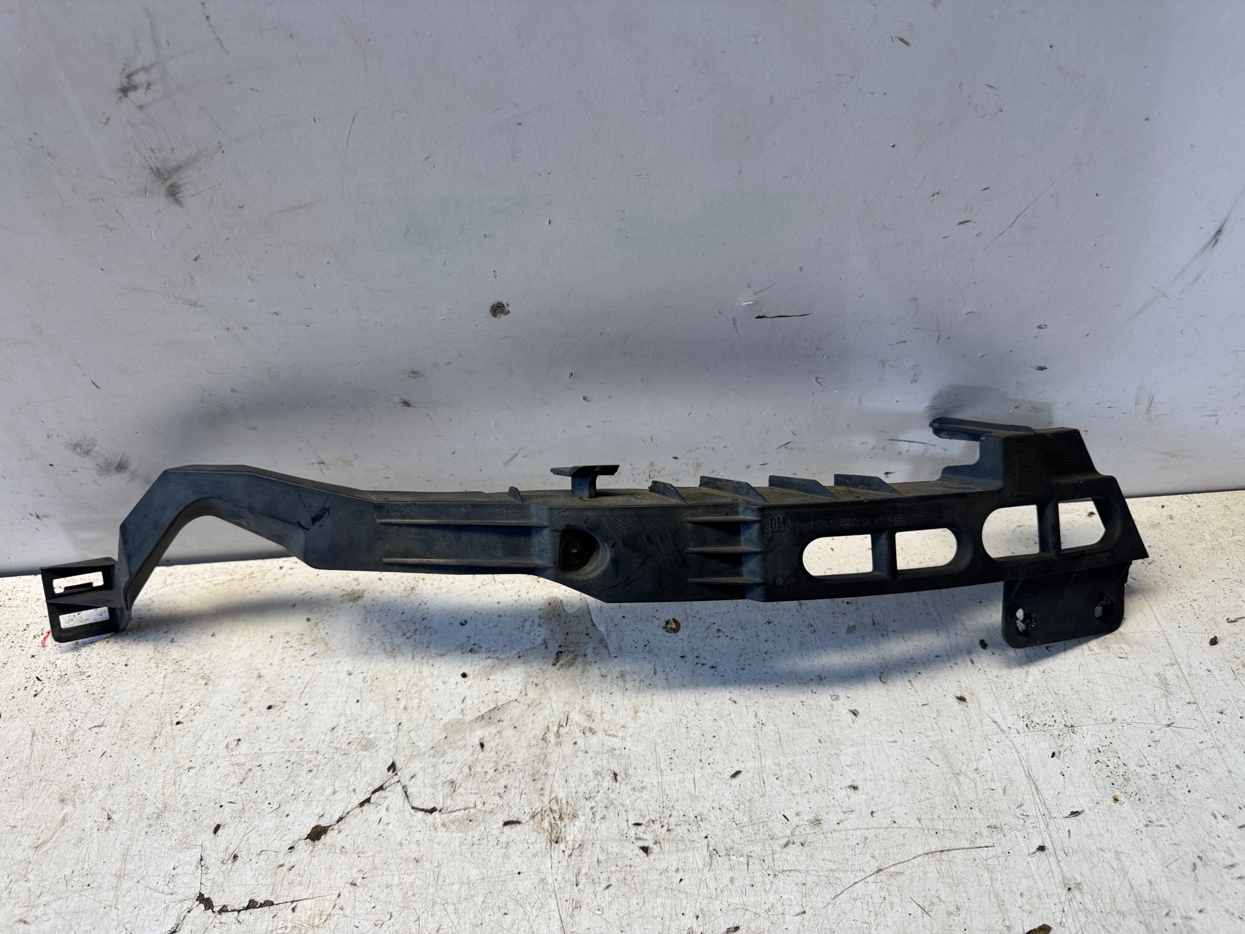 OPEL ASTRA J LIFT rear light holder right front original 13368882