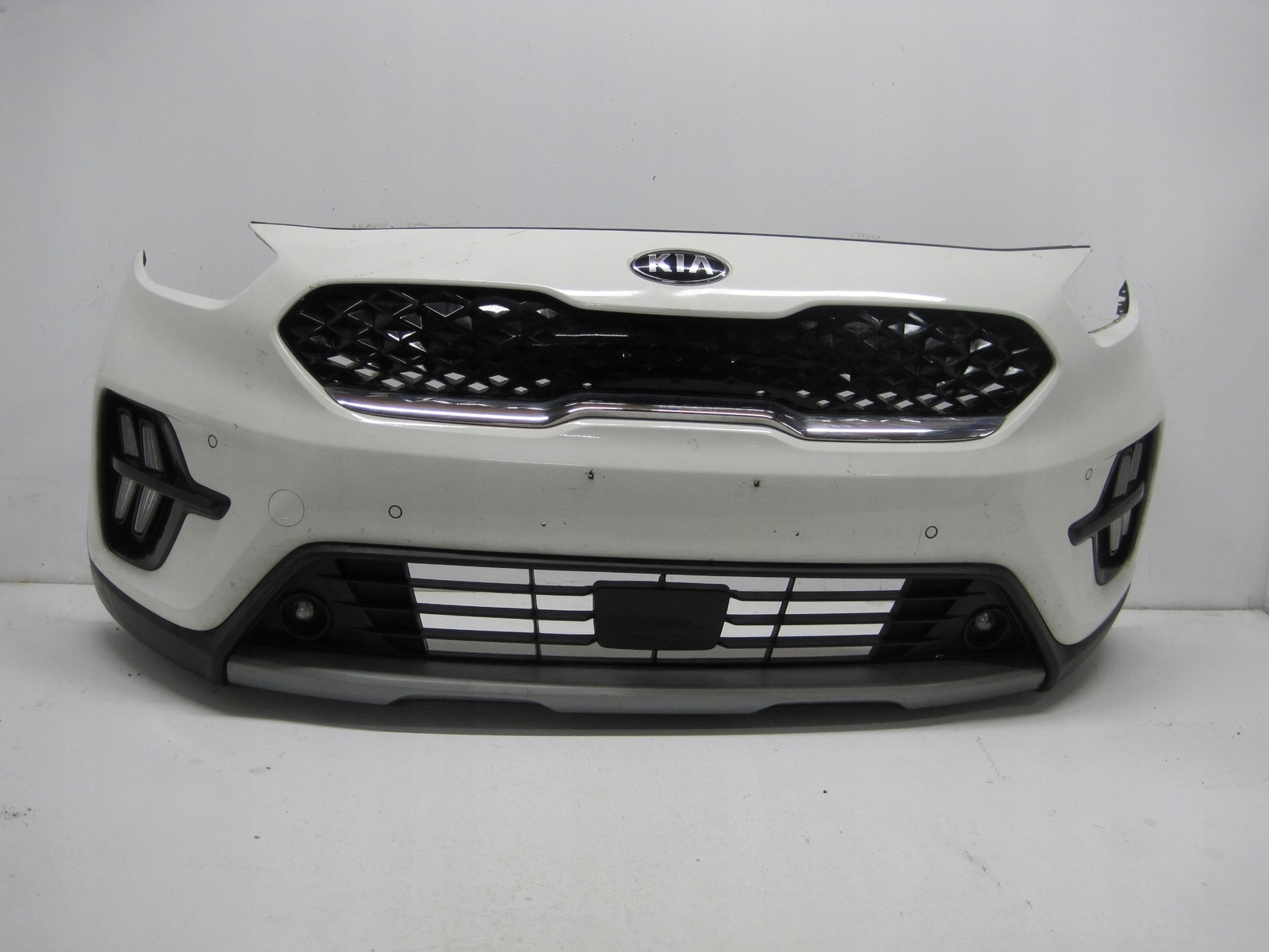 Zderzak przedni KIA NIRO 4 PDC 19R POD RADAR PRZÓD