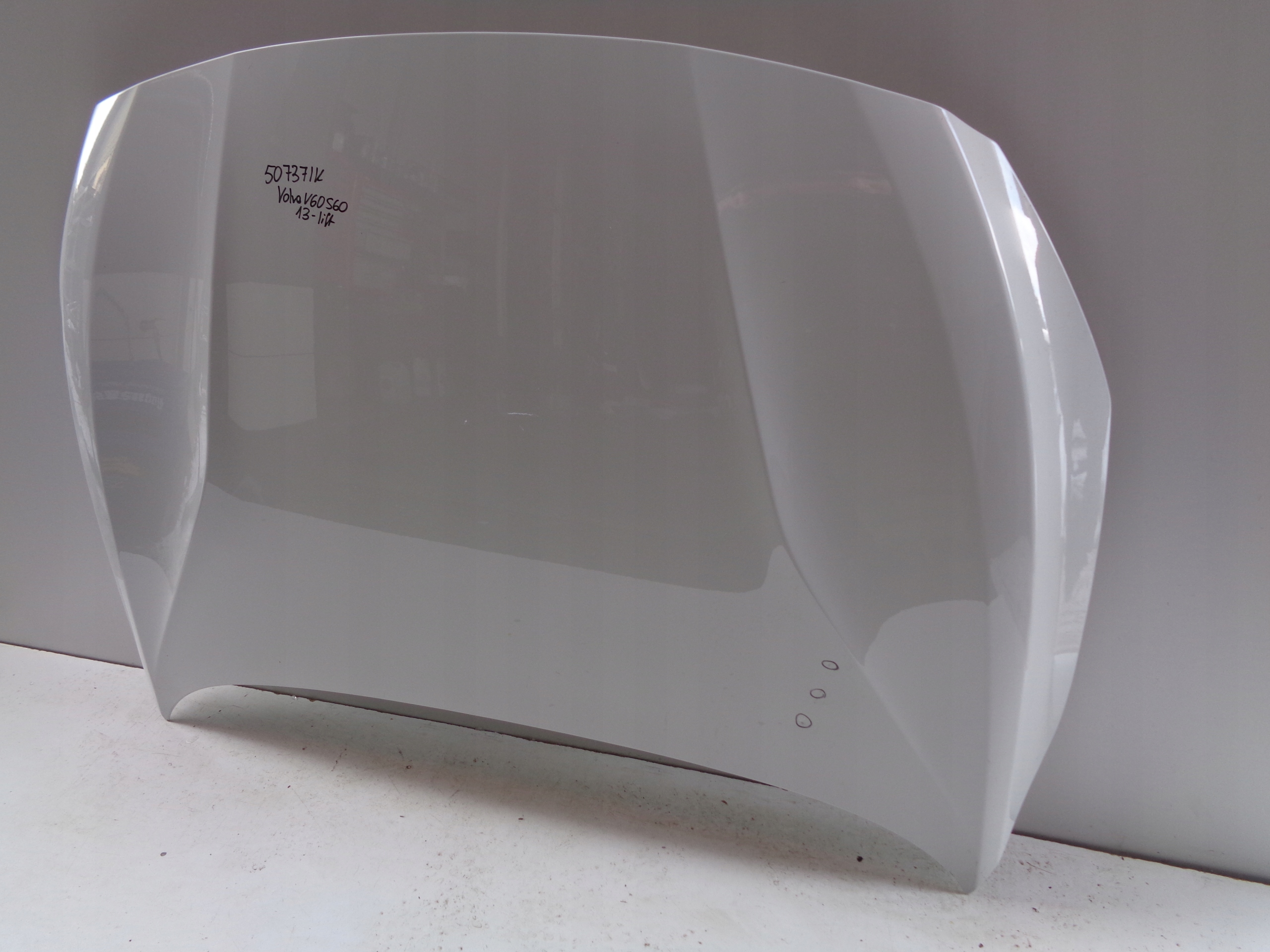 bonnet VOLVO V60 S60 13- LIFT NR 50737