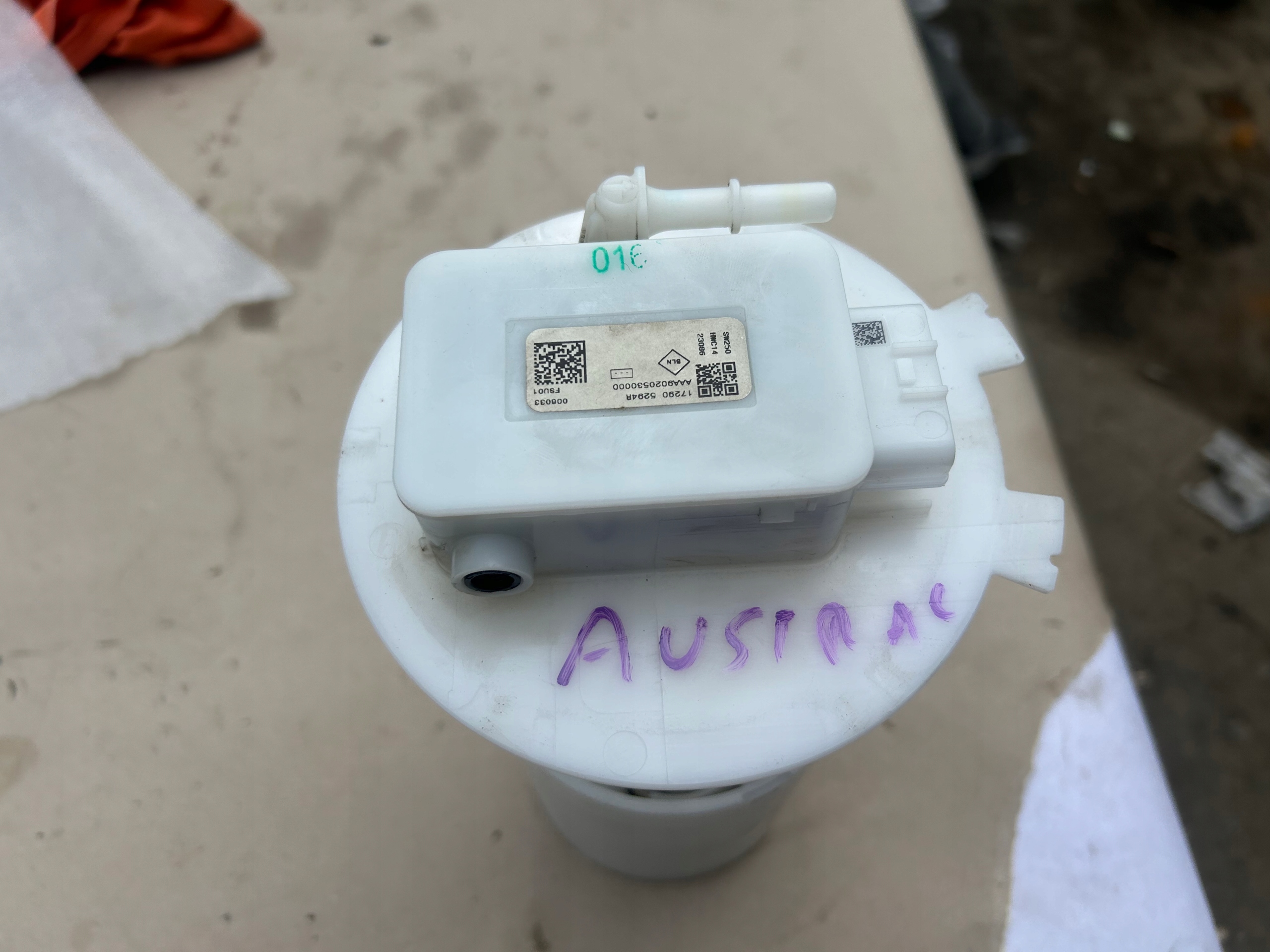 RENAULT AUSTRAL 1,2 E-TECH feed pump 17290 5294R