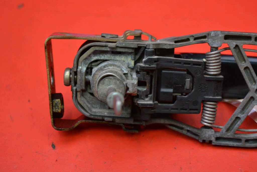 handle left front front black 1T0837885 VW TOURAN 1 and 03-06