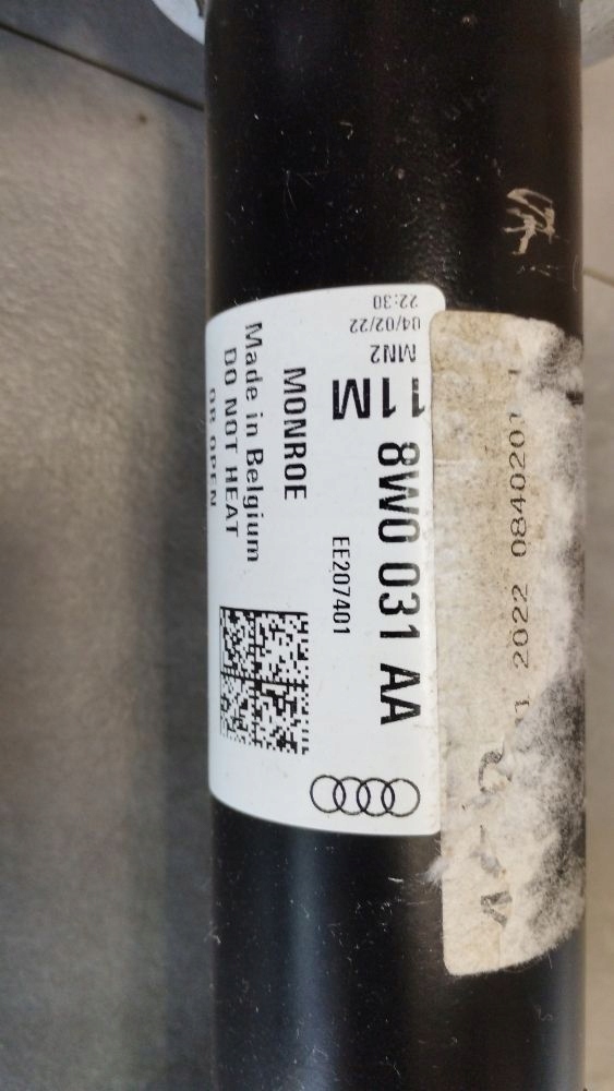 Audi A4 S4 B9 8W shock absorber right front front 8W0413031AA