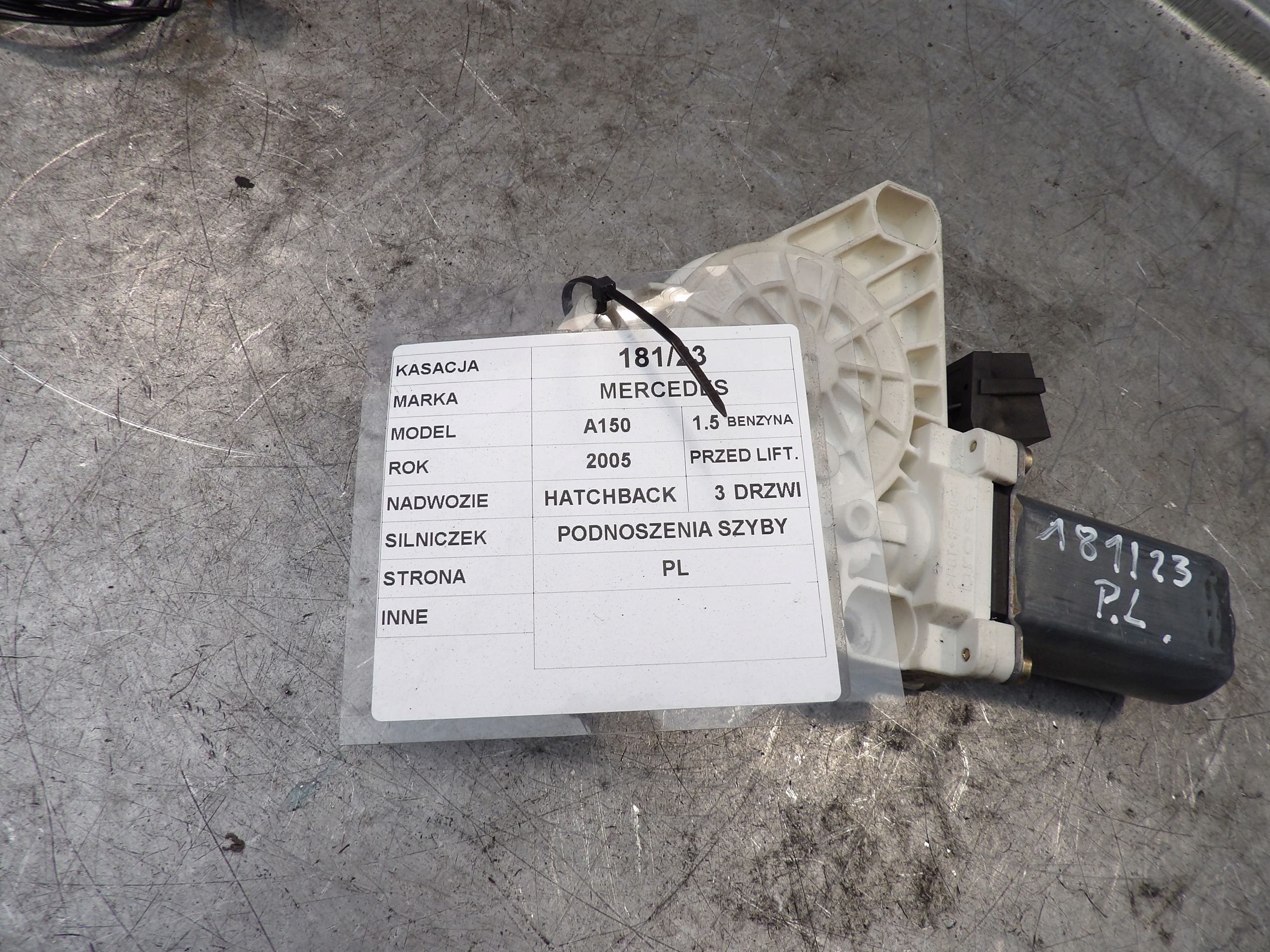 Mercedes A169 mini motor lifting windows left A1698281742
