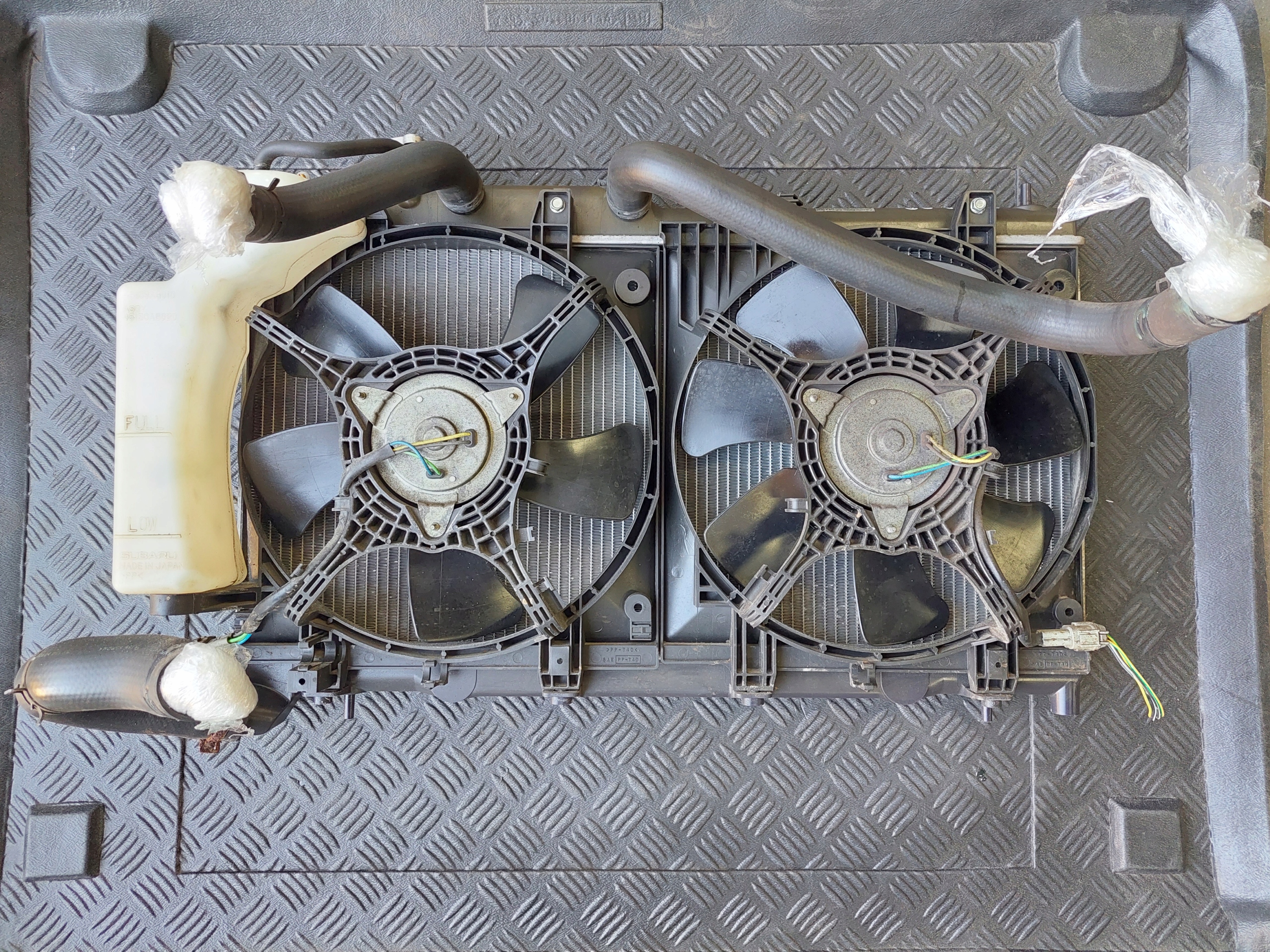 chladič vody ventilátor ventylátory SUBARU XV a CROSSTREK 2.0 D