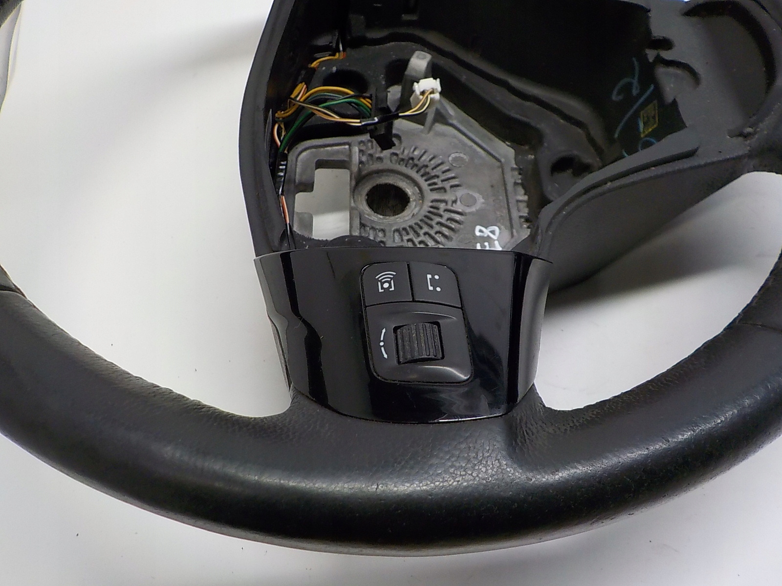 OPEL CORSA D steering wheel, leather MULTI PODGRZEWANA
