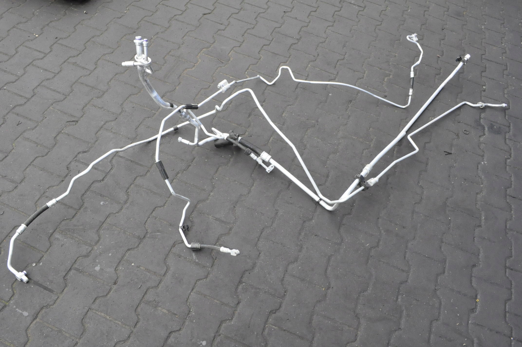 99157310211 982260335H - PORSCHE 718 982 2.0 КОНДИЦІОНЕР 21R