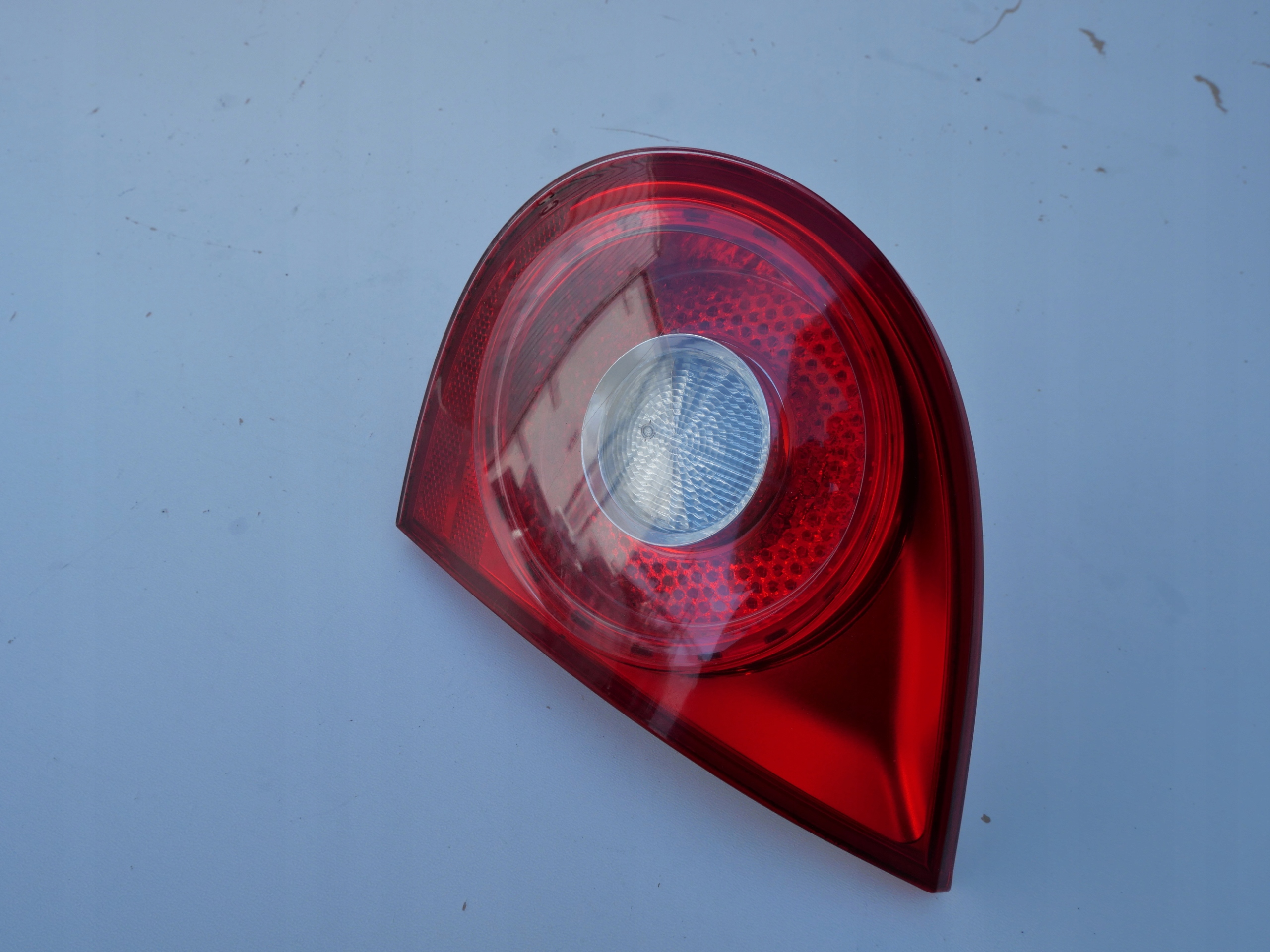 VW GOLF V 5 light rear right to the bonnet 1K6945094E