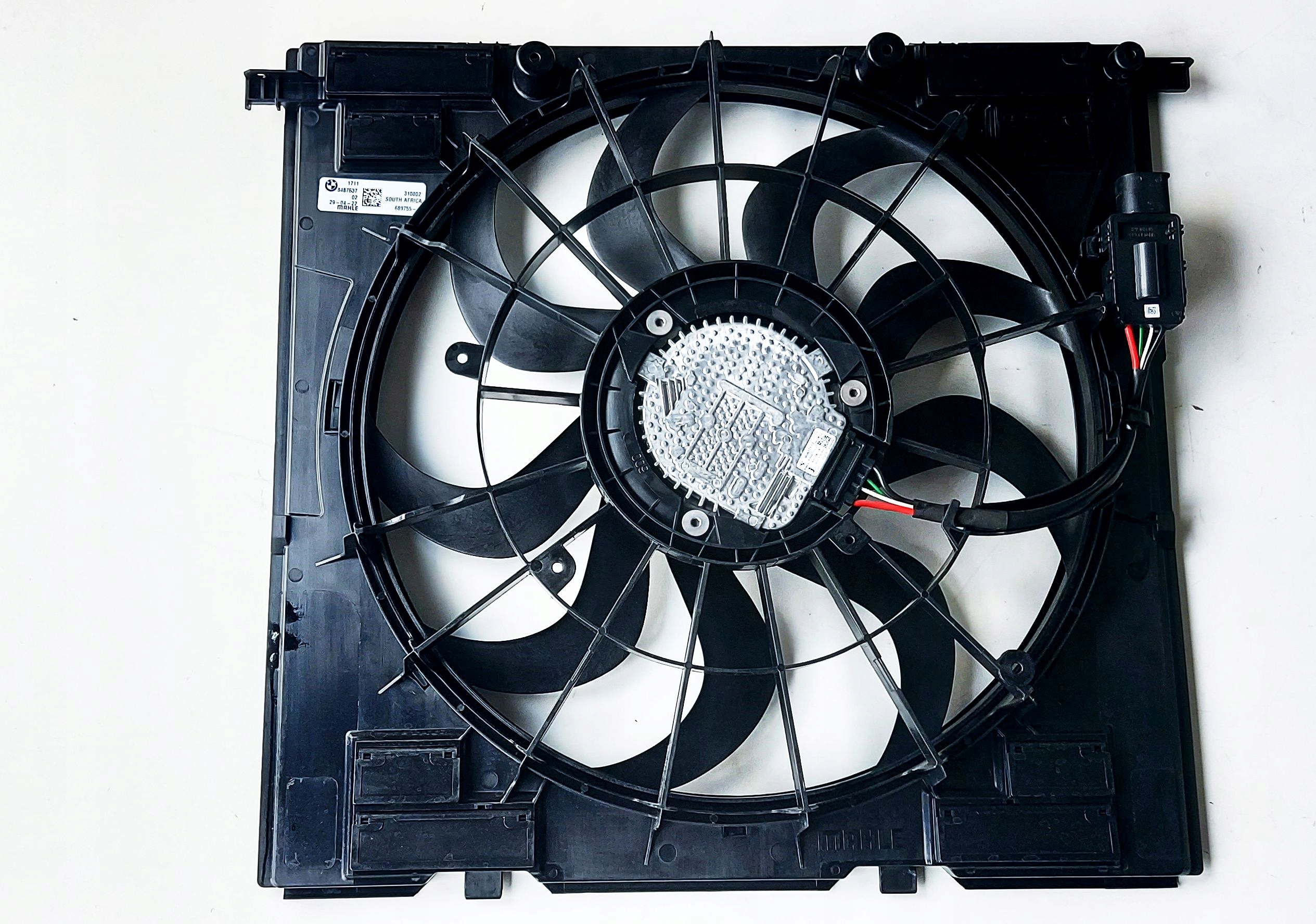 17428487637 - OE вентилятор + Корпус BMW X3 G01 X4 G02