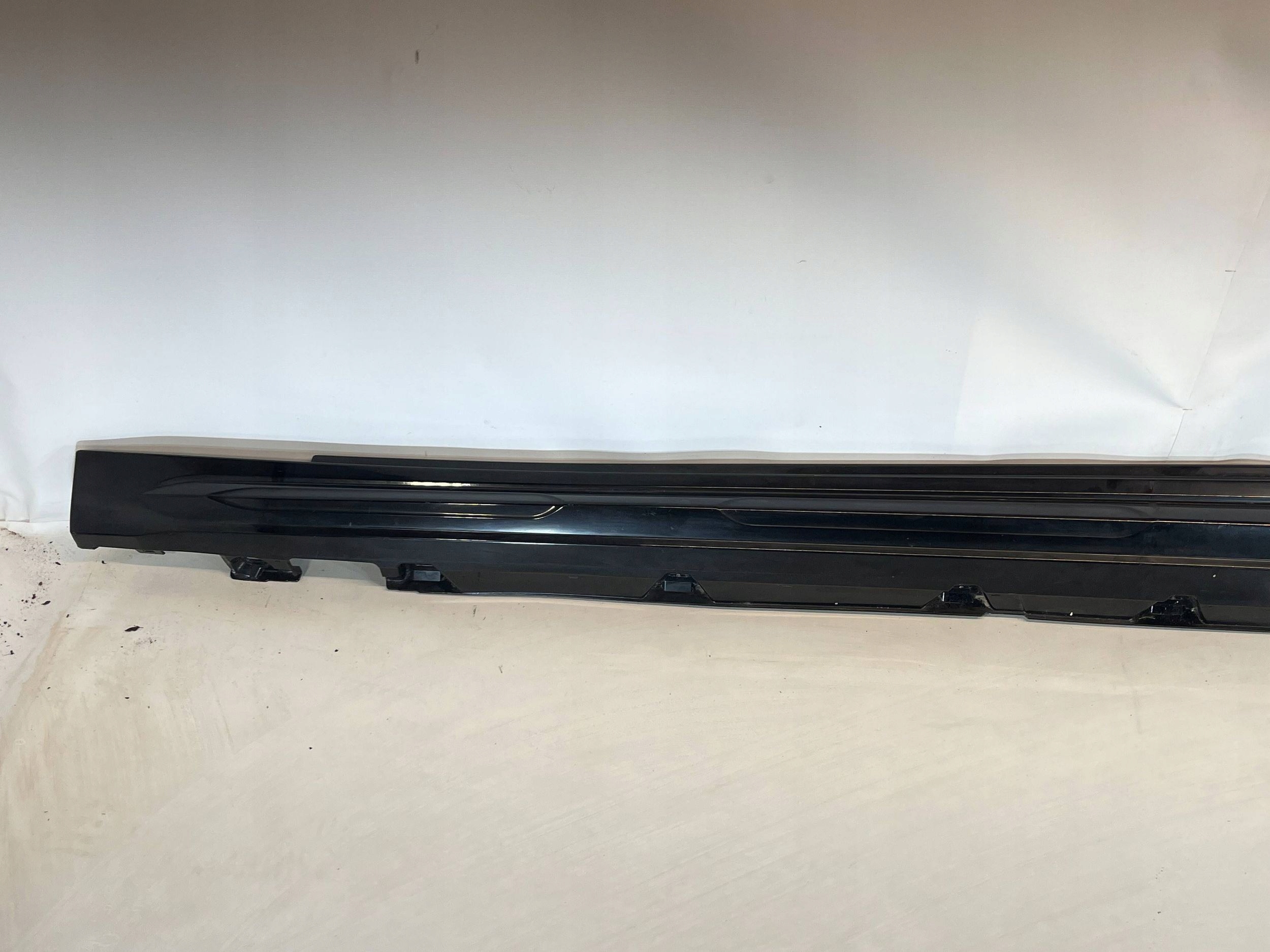 moulding threshold left side Mercedes-Benz EQS X296 2966984800 !A