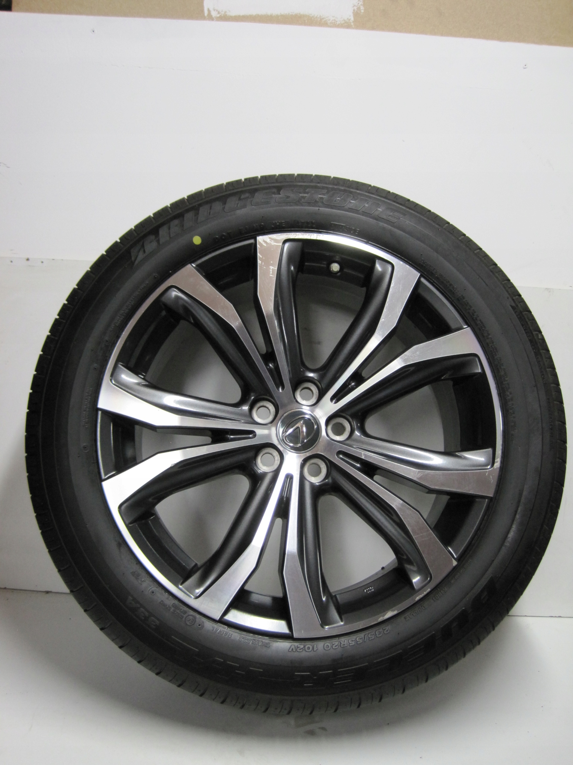 wheels discs tyres LEXUS RX450 RX R20 22r 235/55
