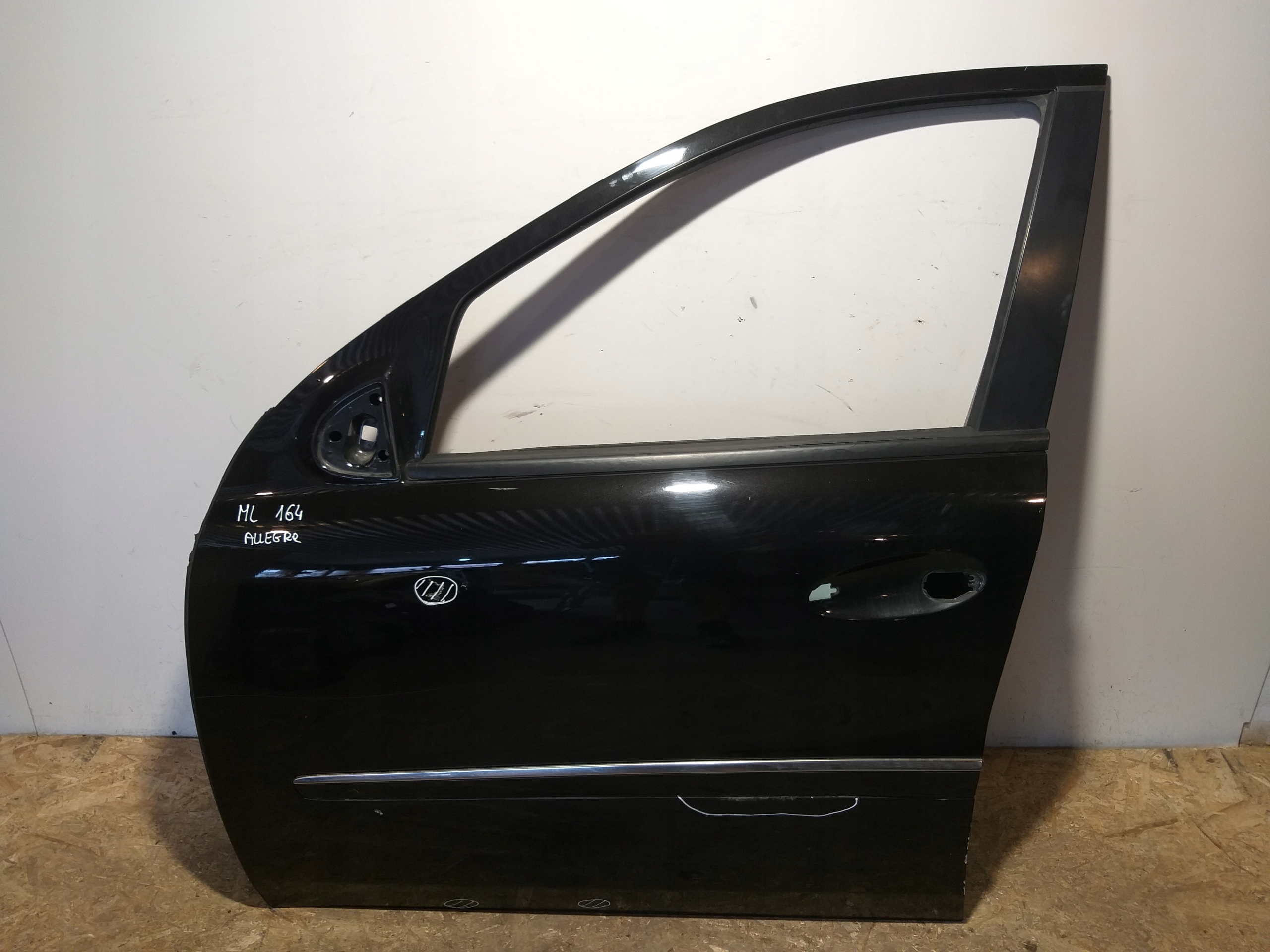 Drzwi przód lewe Mercedes ML W164