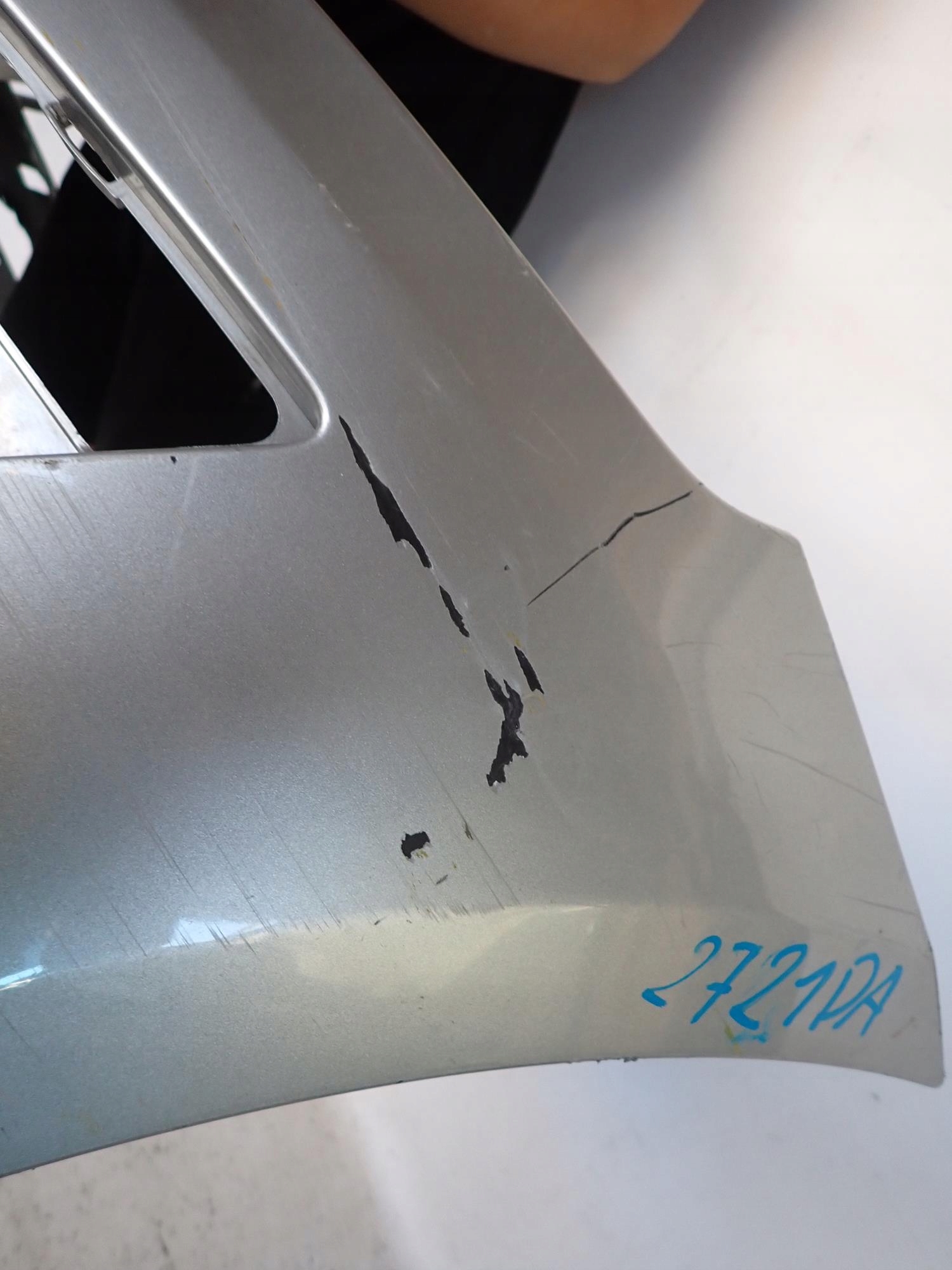 VOLVO XC60 and 1 R-design 08-13 bumper front front washer