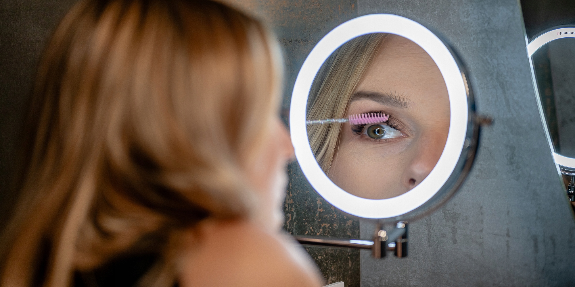 Naścienne Podświetlane Lustro Led Do Makijażu EAN (GTIN) 5907489647984