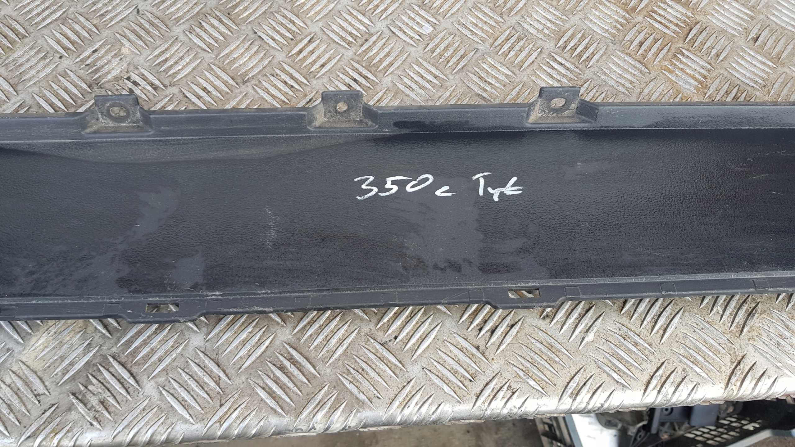 NISSAN 350 plato rear