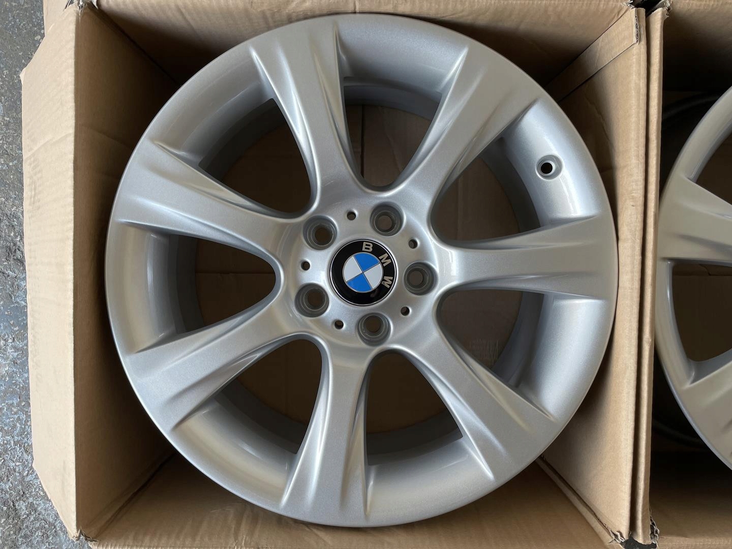 Oryginalne Felgi 18cali BMW F10 F11 F12 F30 F32 Rim width 8 0