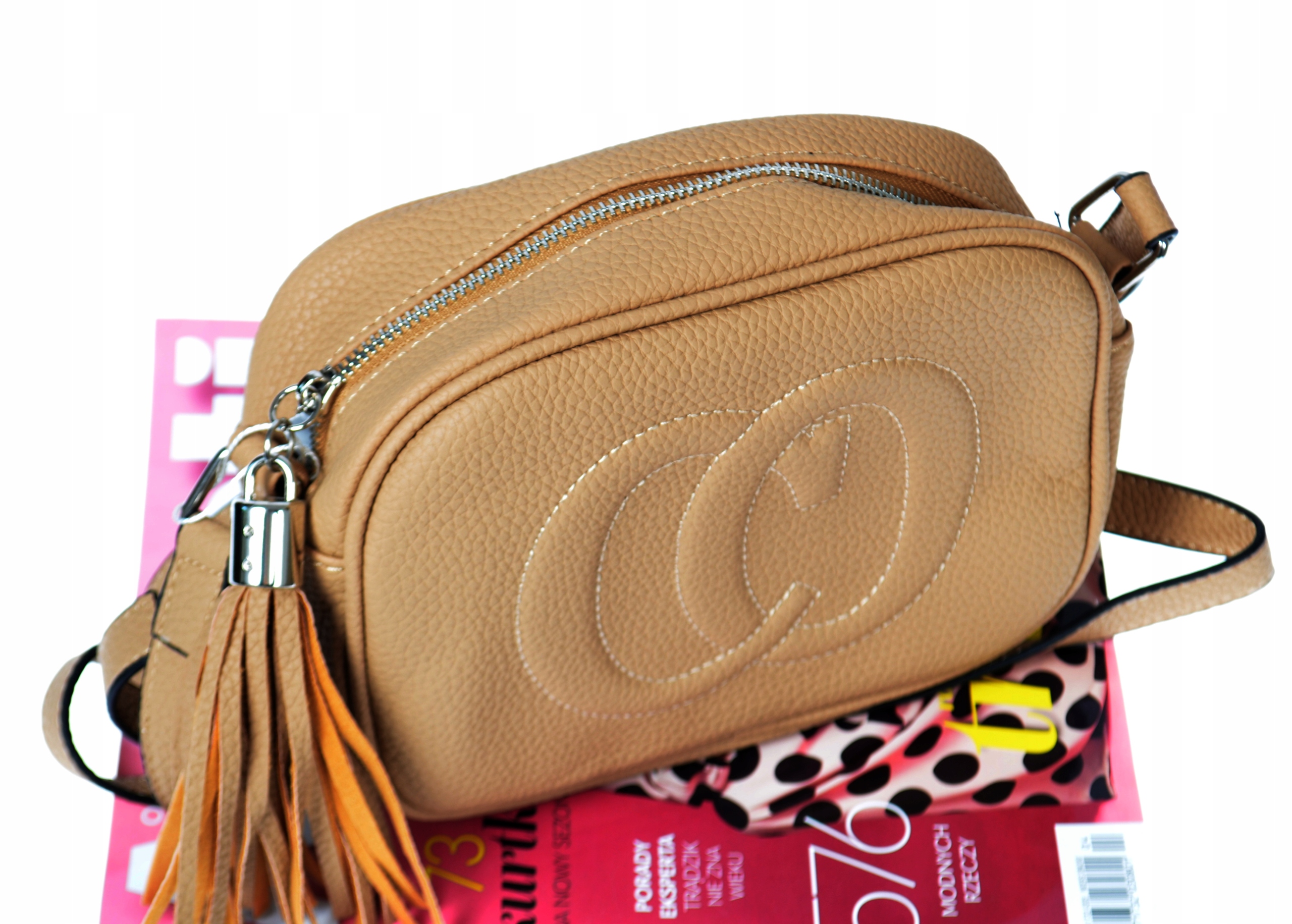 Torebka damska LISTONOSZKA BEŻOWA Kolekcja wiosna / lato