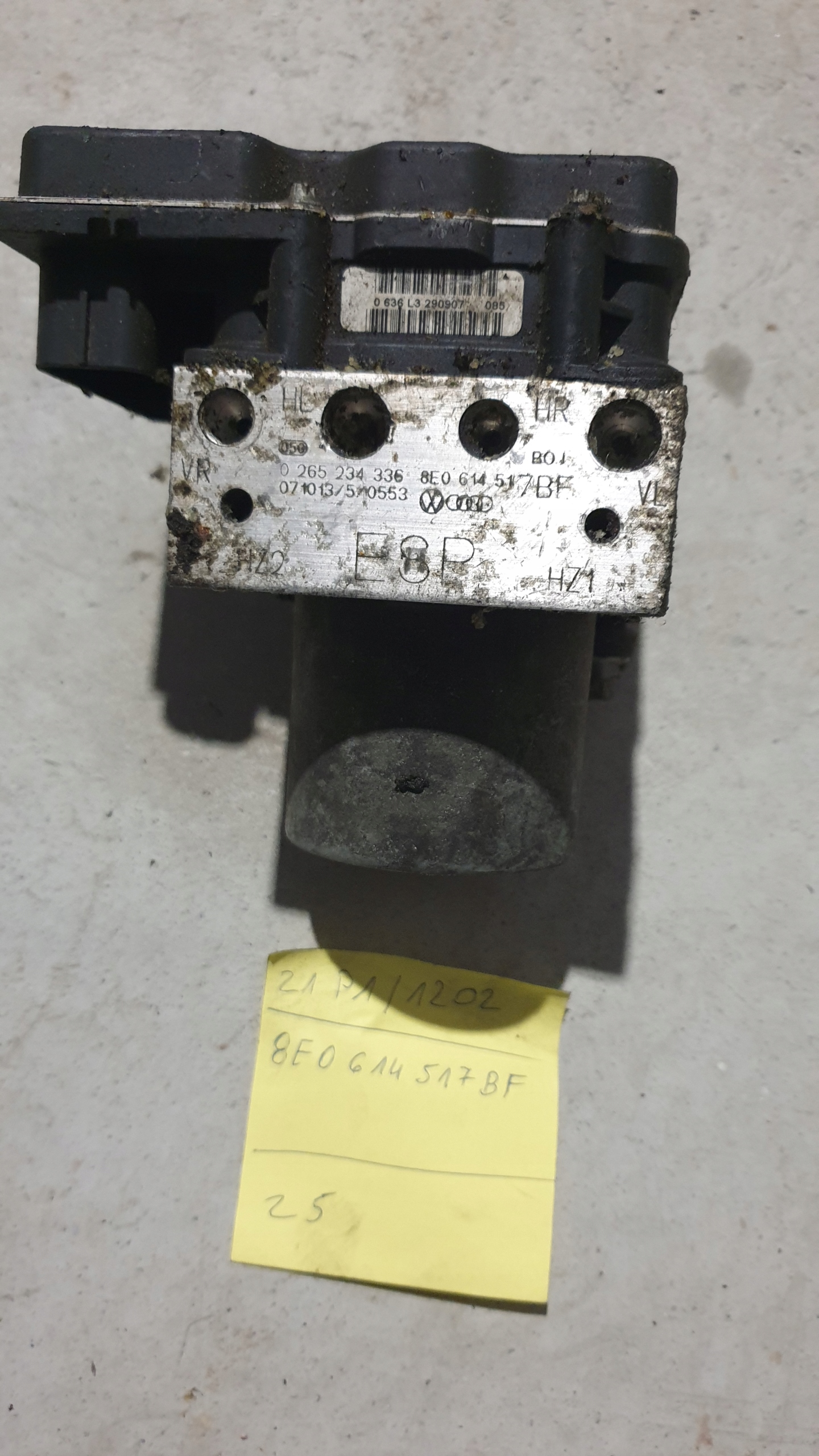 насос ABS ESP Audi A4 B6 B7 8E0614517BF