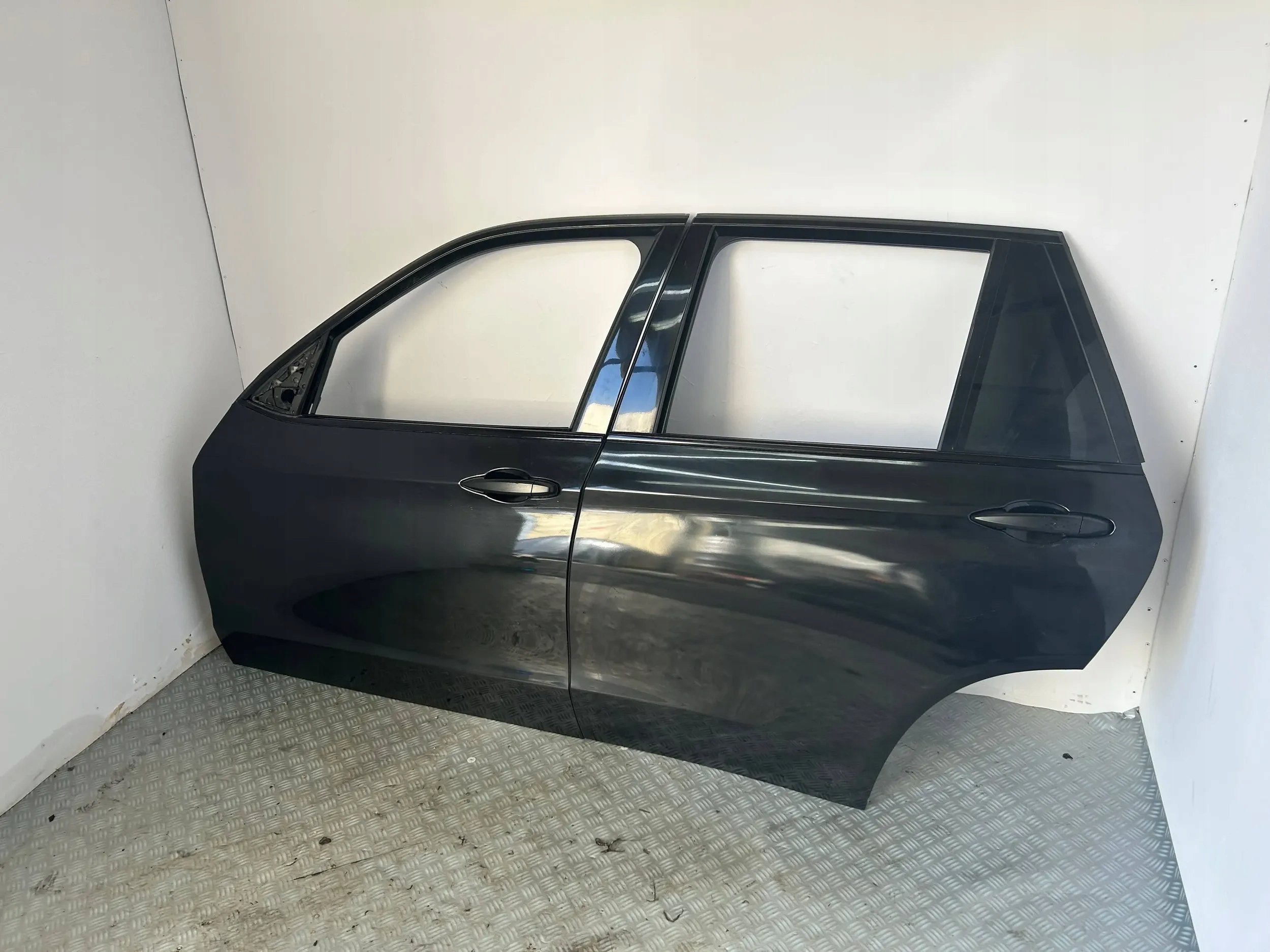 DRZWI LEWY PRZÓD TYŁ KOMPLET BMW X5 F15 2013- 475/9 Strona zabudowy przód - lewa