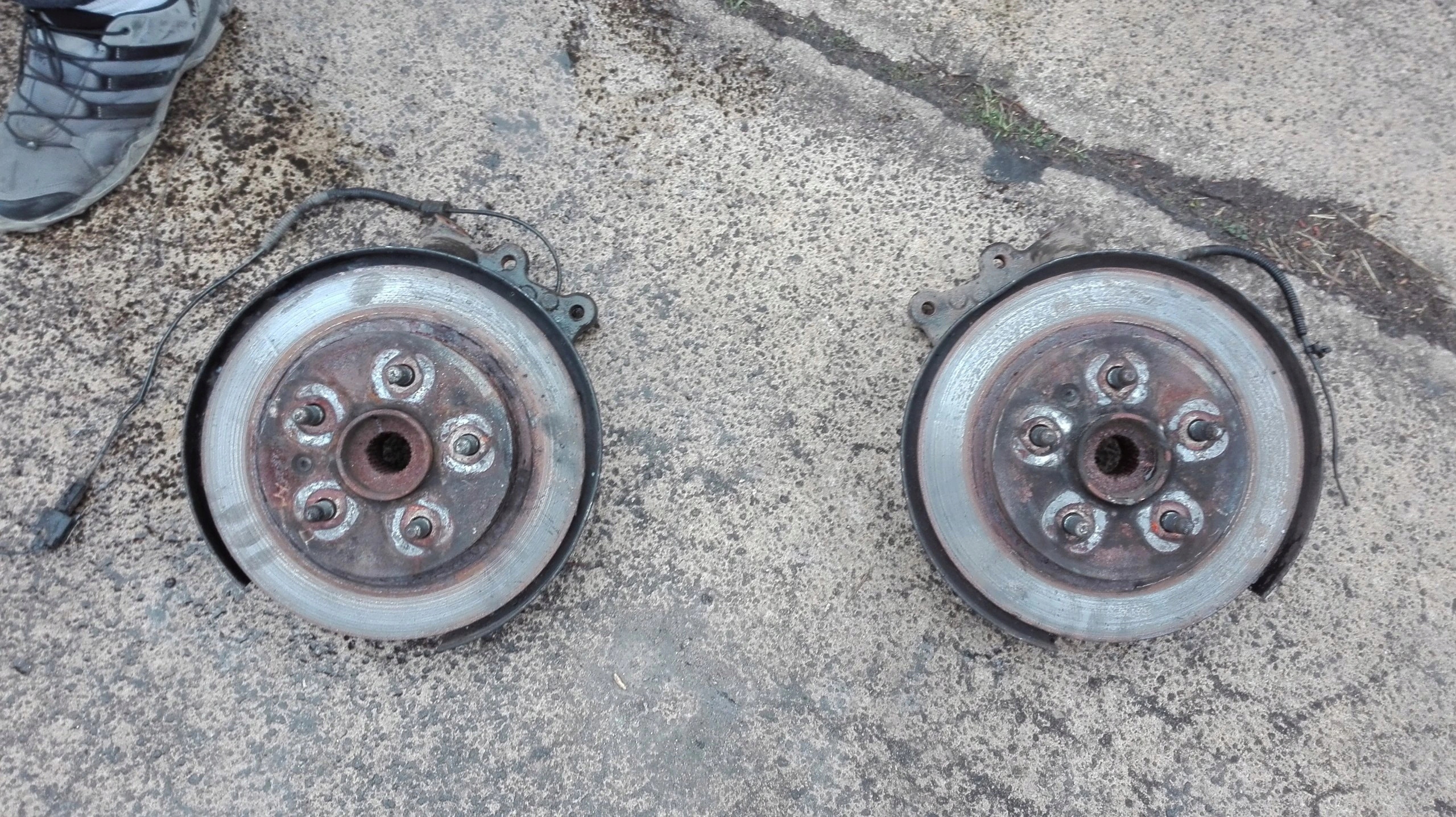 Achsschenkel Radnabe Radlager rechts oder links OPEL INSIGNIA 2.0 160KM
