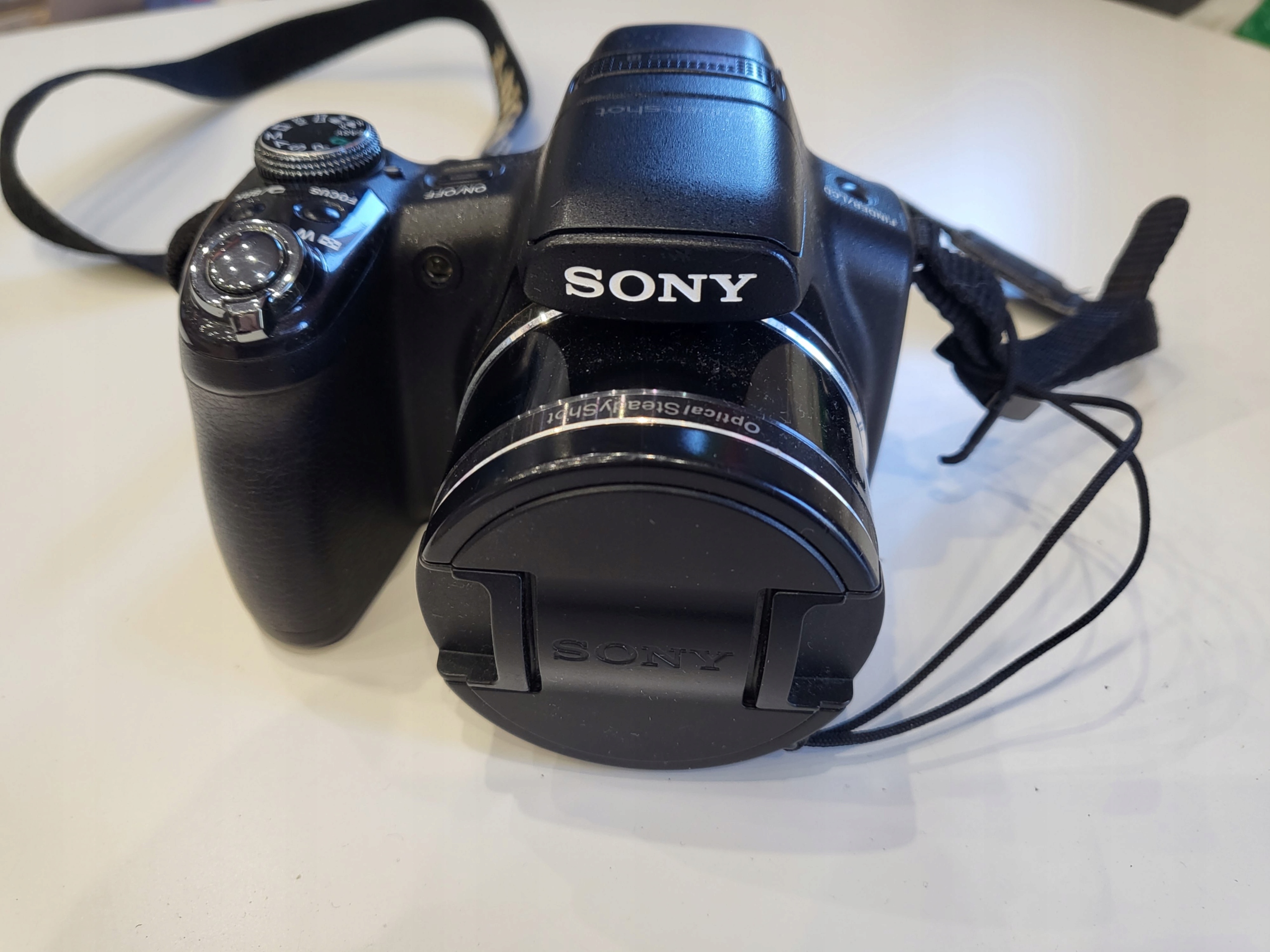 美品 SONY Cyber-shot DSC-H50 黒 メモリースティック付き Amazon | SONY デジタルカメラ Cyber-Shot(サイバーショット
