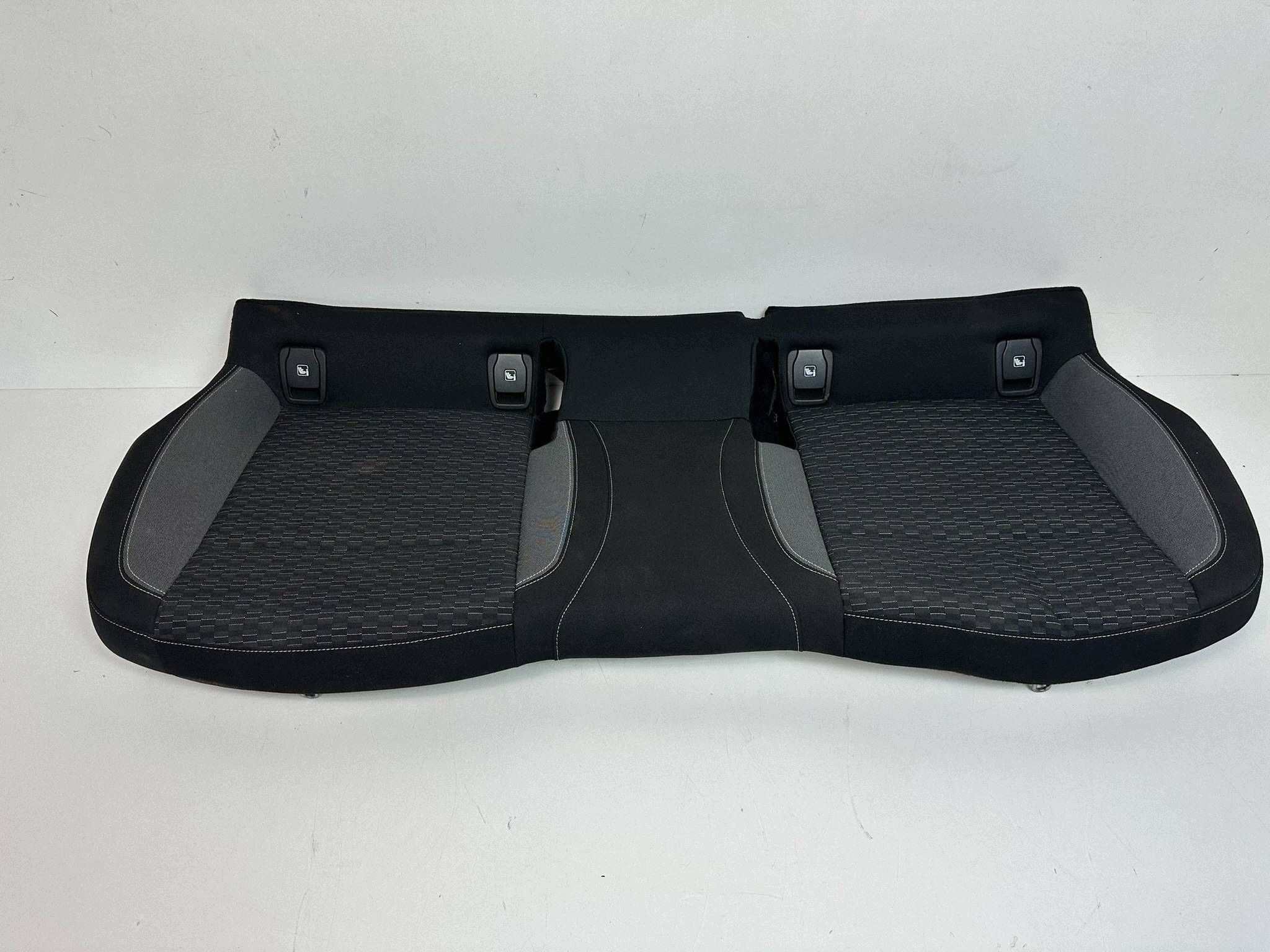 Opel Astra K hinten Sitz heck Siedzisko Sitz 39084315