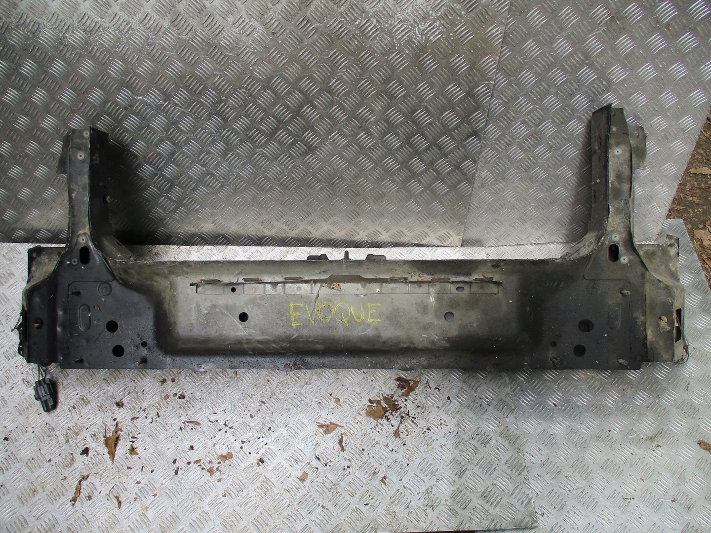 ЗАДНІЙ РЕМІНЬ RANGE ROVER EVOQUE