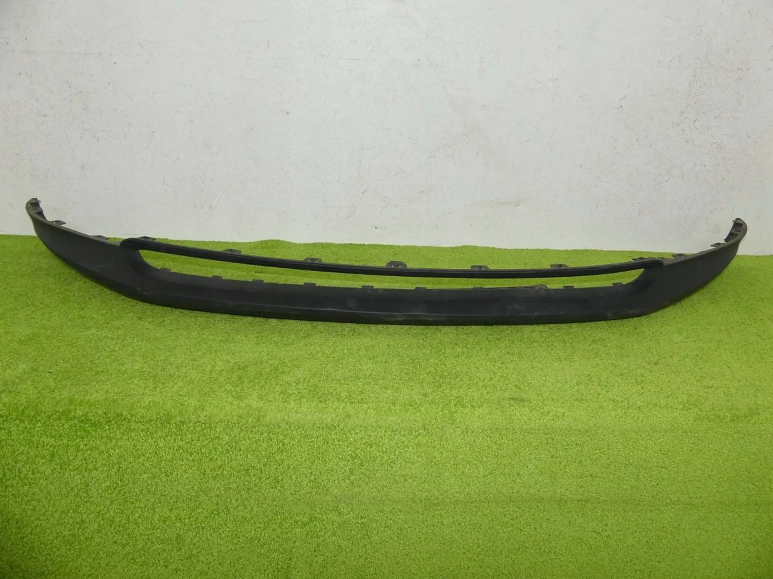 95b807061f - Передний Бампер Спойлер Porsche Macan 14-19 Diesel