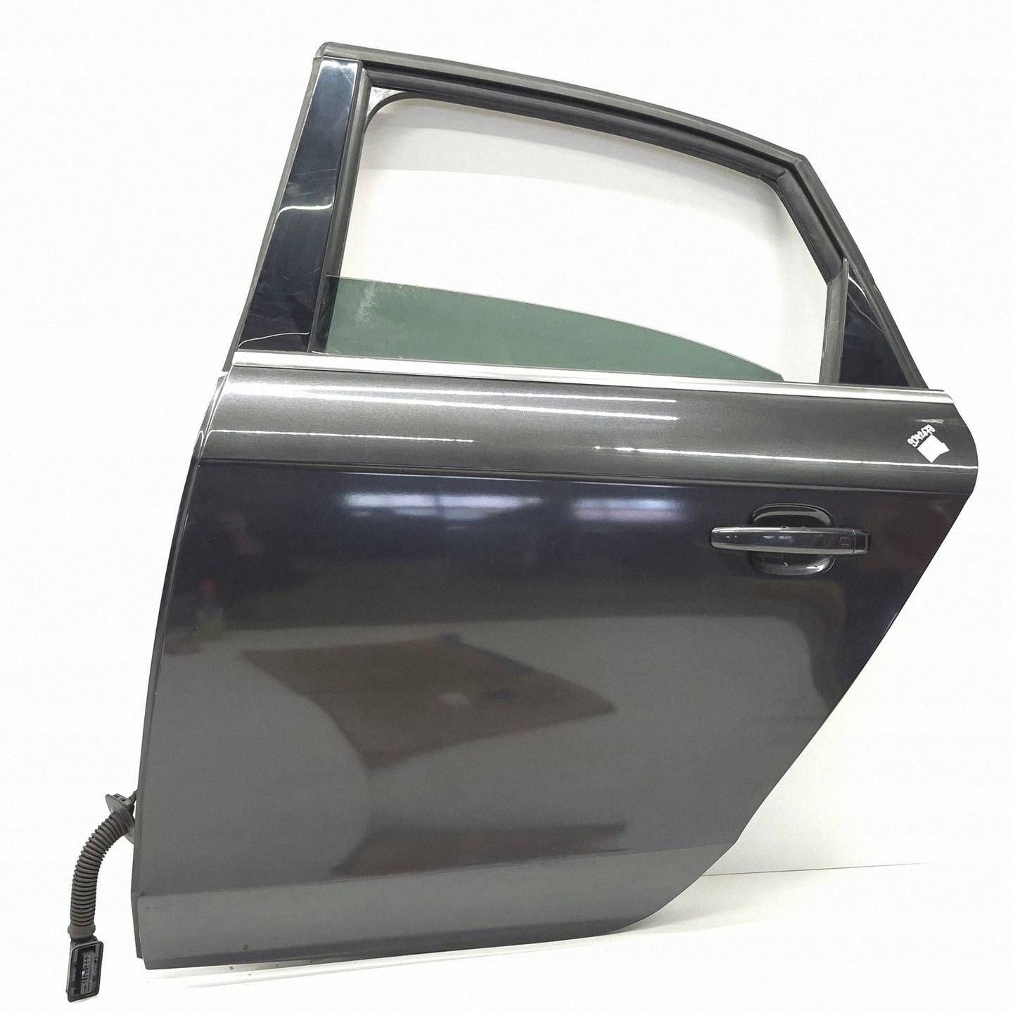 door left rear part left rear. AUDI A4 B8 sedan LZ7L