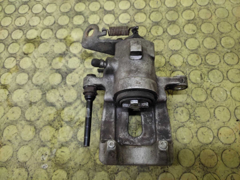 RENAULT SCENIC and caliper brake right rear part