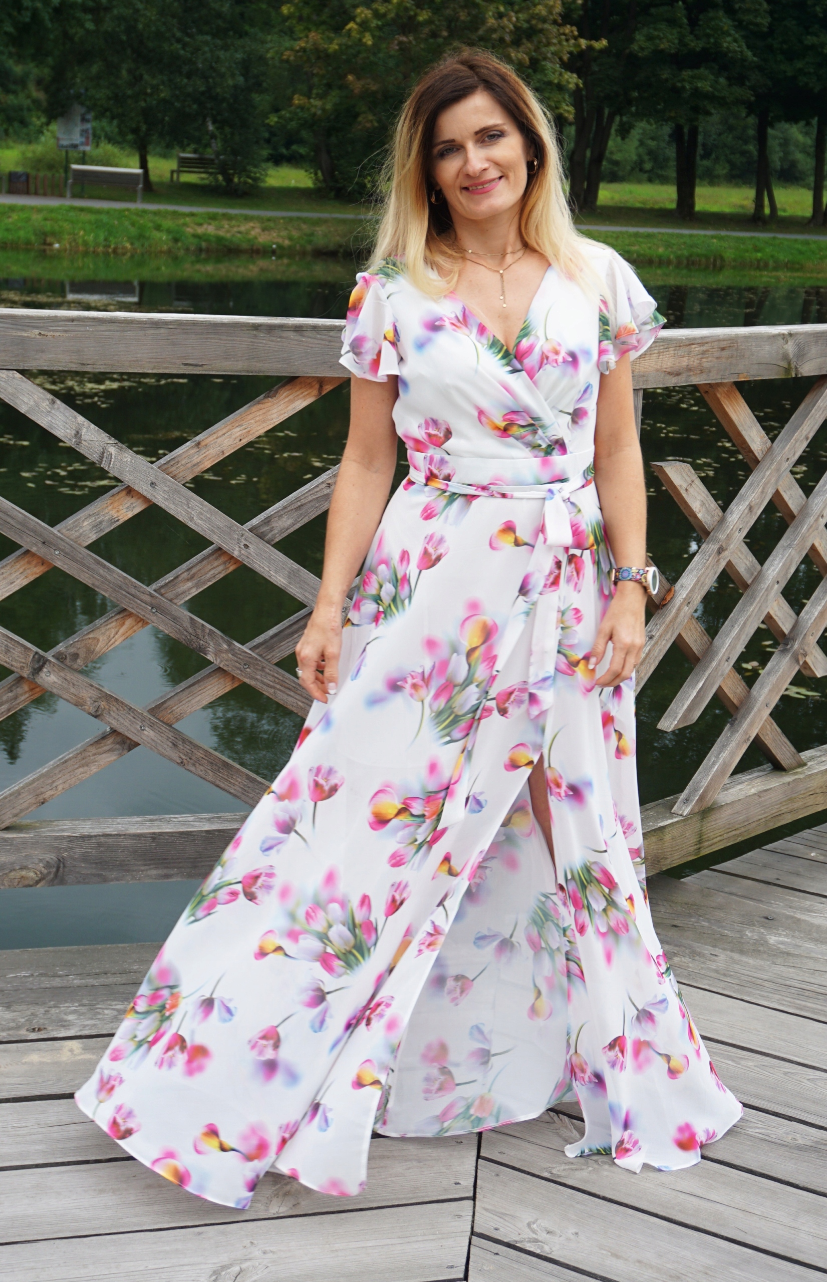 SUKIENKA DŁUGA ZWIEWNA TULIPANY SZEROKI DÓŁ r. 44 Rozmiar 44