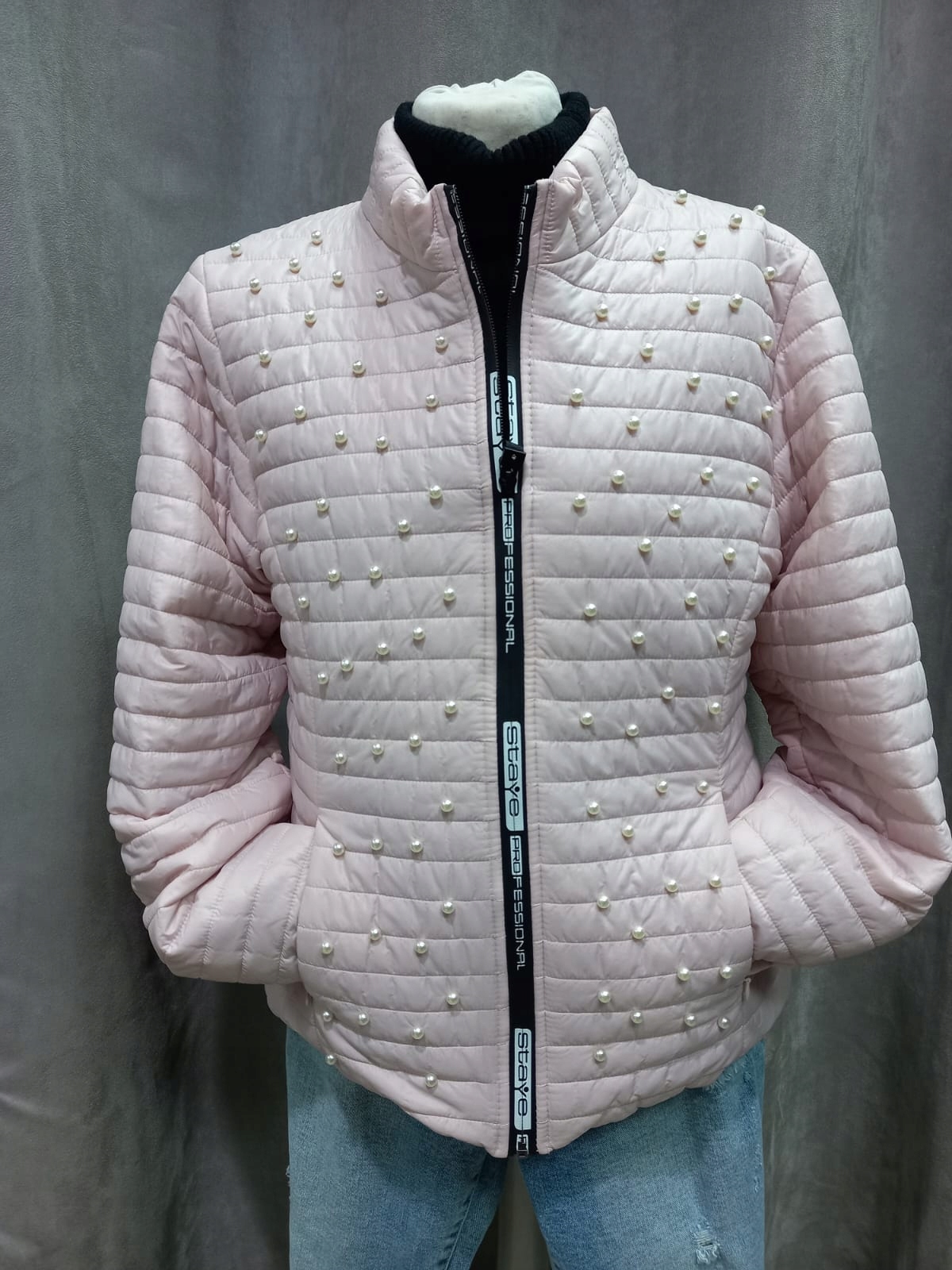 KURTKA DAMSKA PIKOWANA PRZEJŚCIOWA RÓŻ PEREŁKI