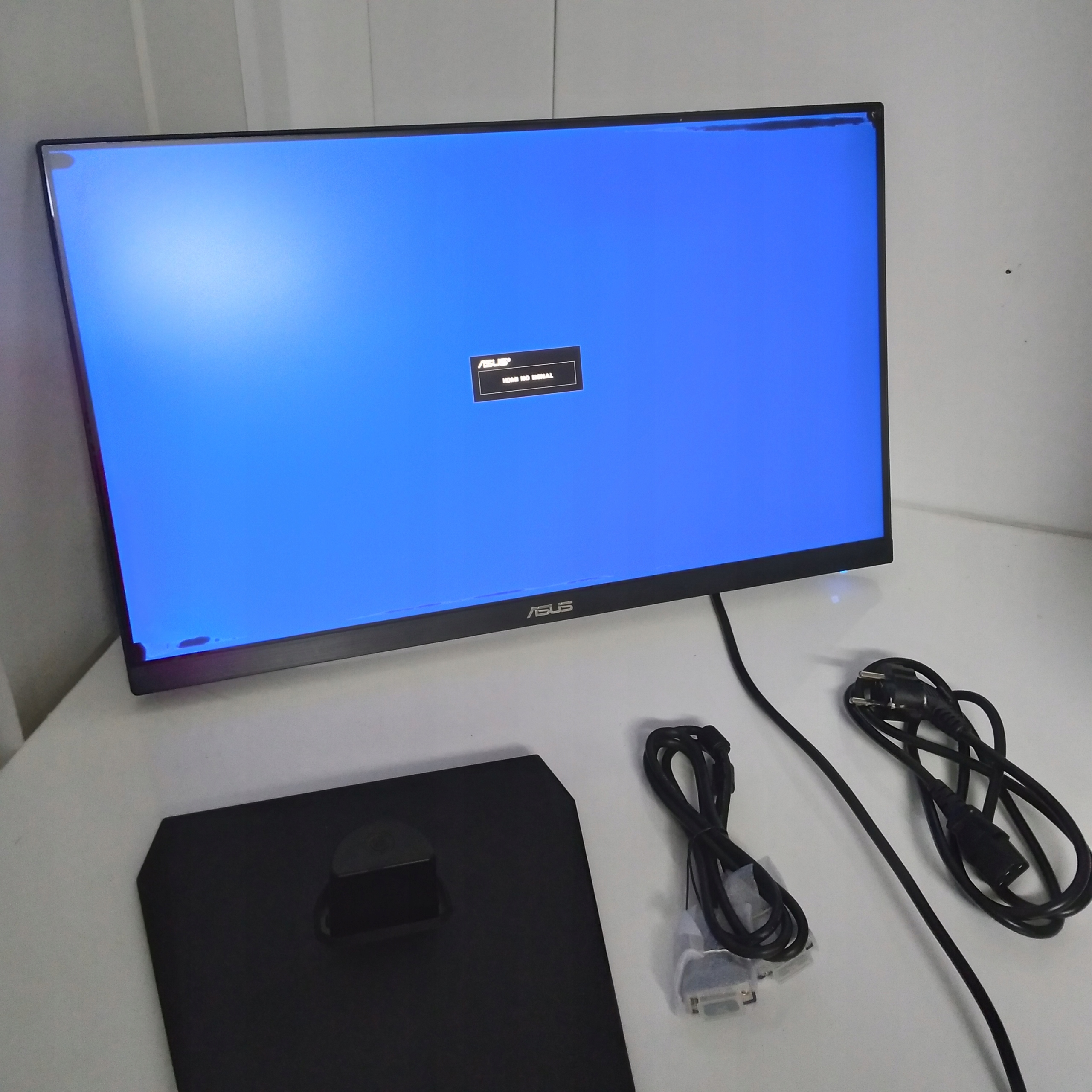 Monitor LED ASUS VA24EHE 24'' USZKODZONY Marka Asus