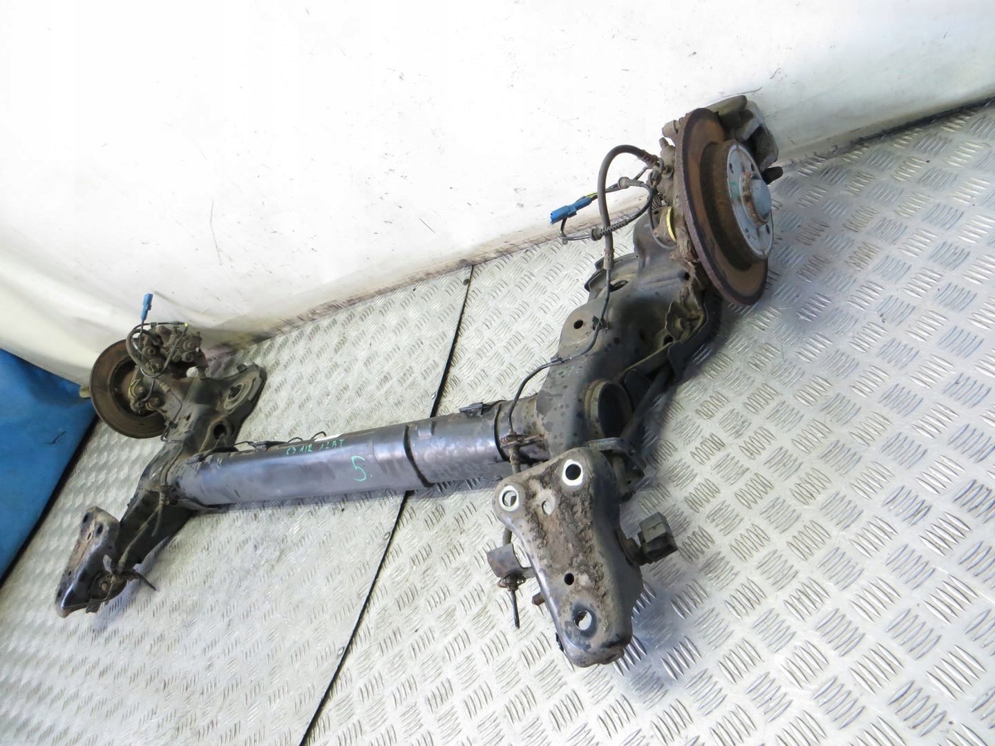 CITROEN C3 AIRCROSS BELKA ZAWIESZENIA OŚ TYŁ 19- Producent części Citroen OE