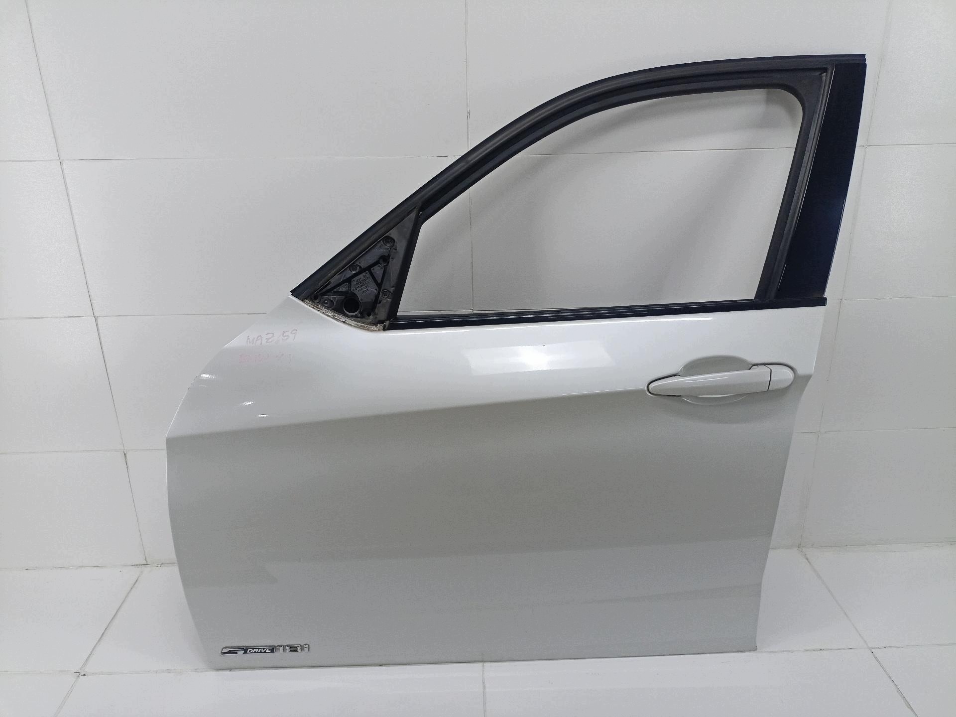 dveře předek levá strana BMW X1 E84 2011