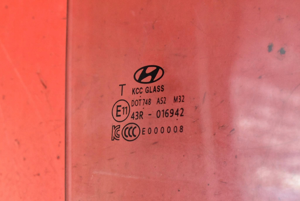 window side right rear part rear HYUNDAI KONA 2 II 23-25