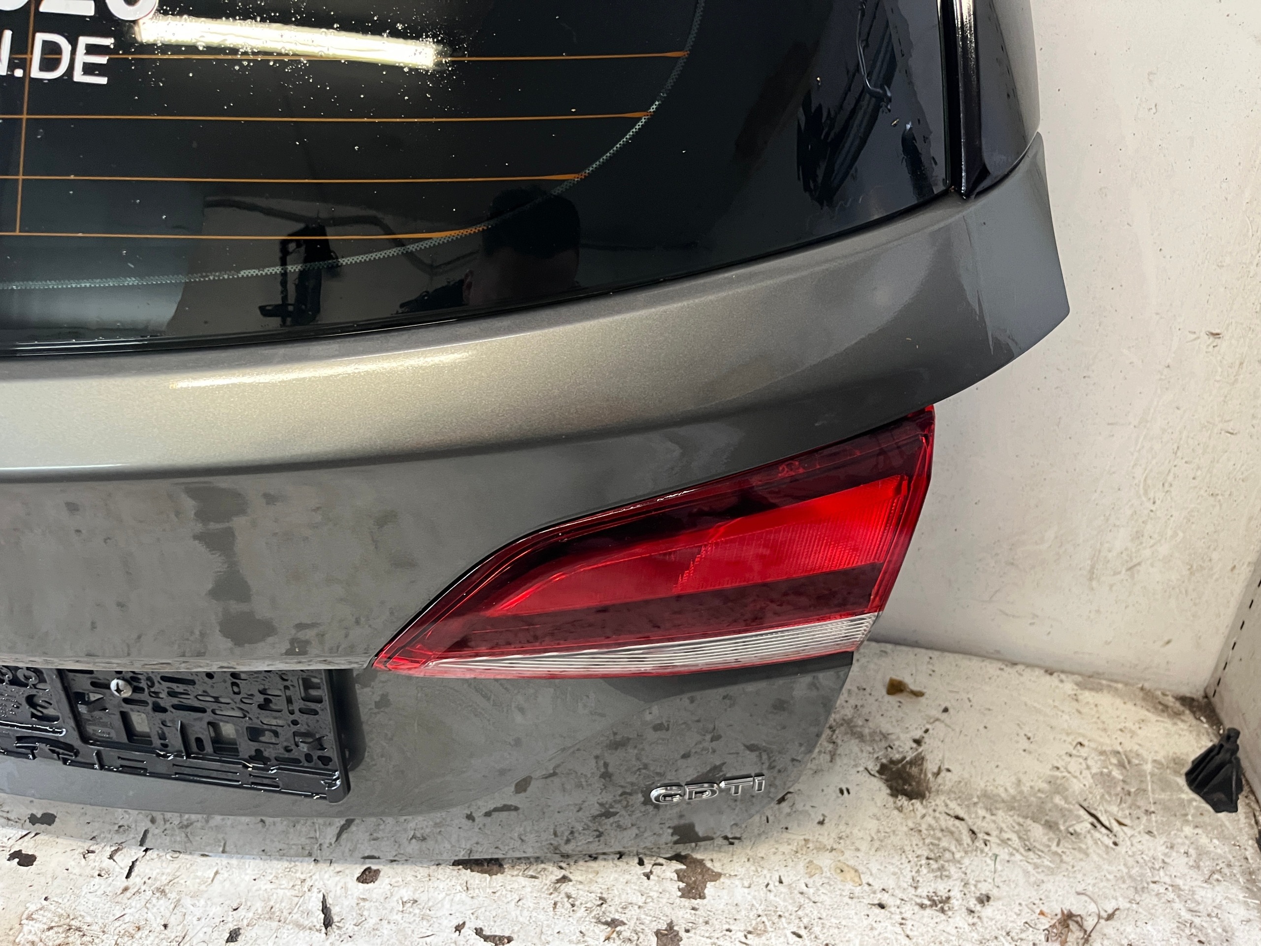 OPEL ASTRA K KOMBI trunk door boot Z10A